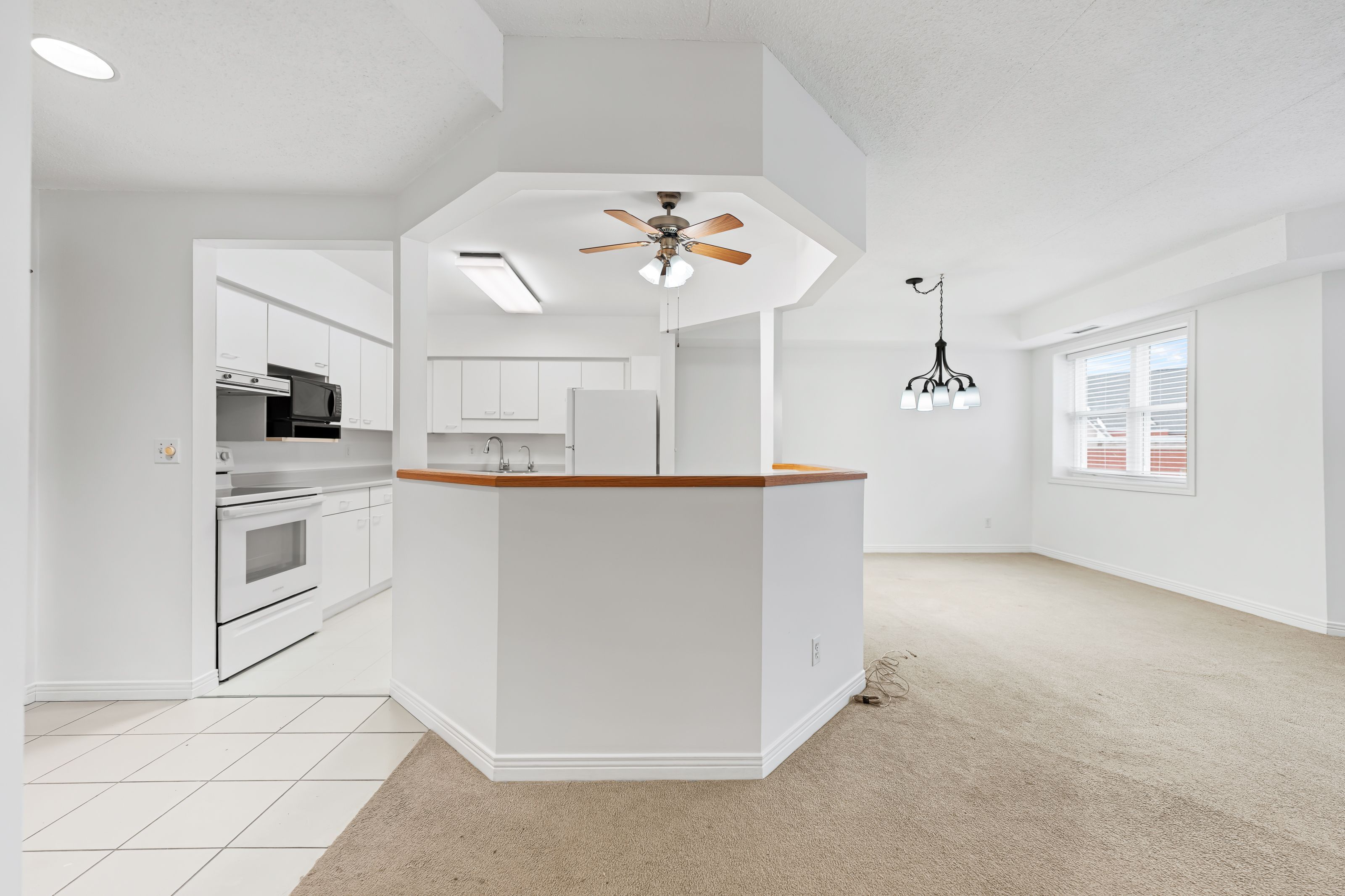 208 Silvercreek Parkway N 205, Guelph, On N1h 8h2