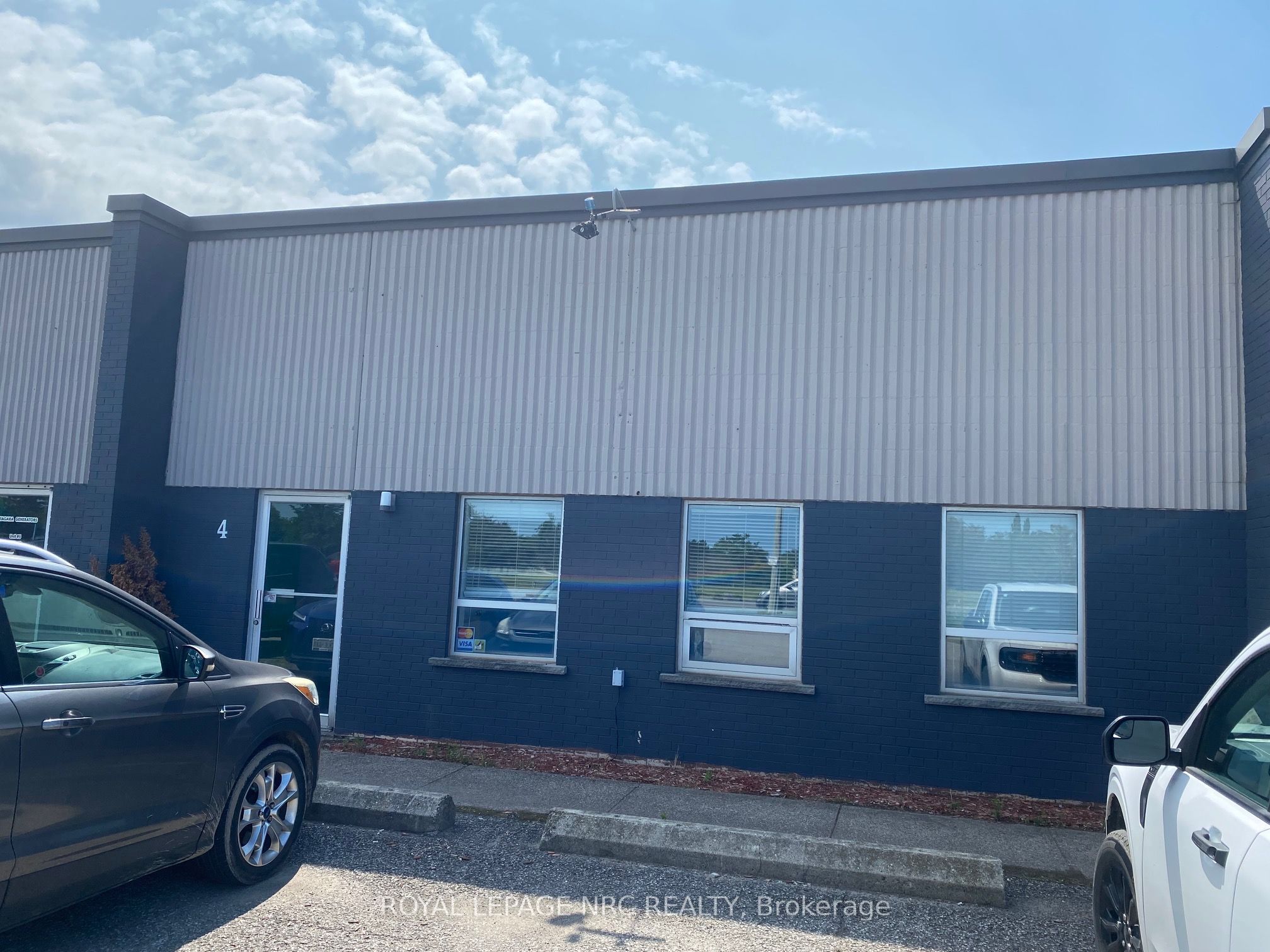 2235 Hwy 20 Highway 4, Thorold, On L3b 5n5