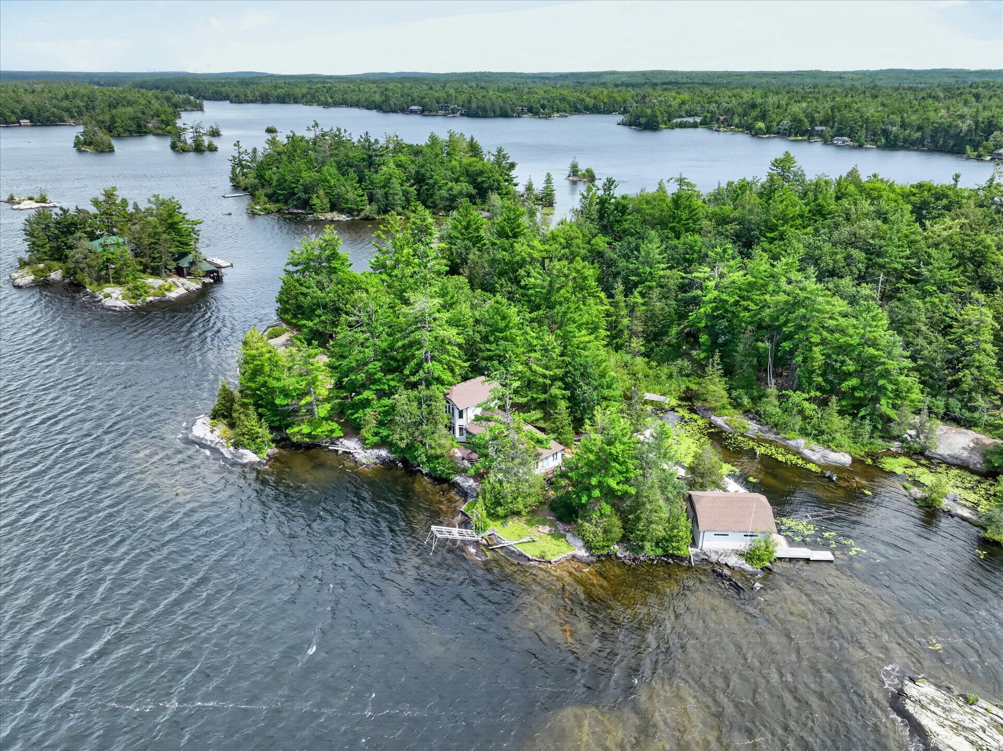 1550 Island 85 Stoney Lake, Douro-Dummer, On K0l 2h0