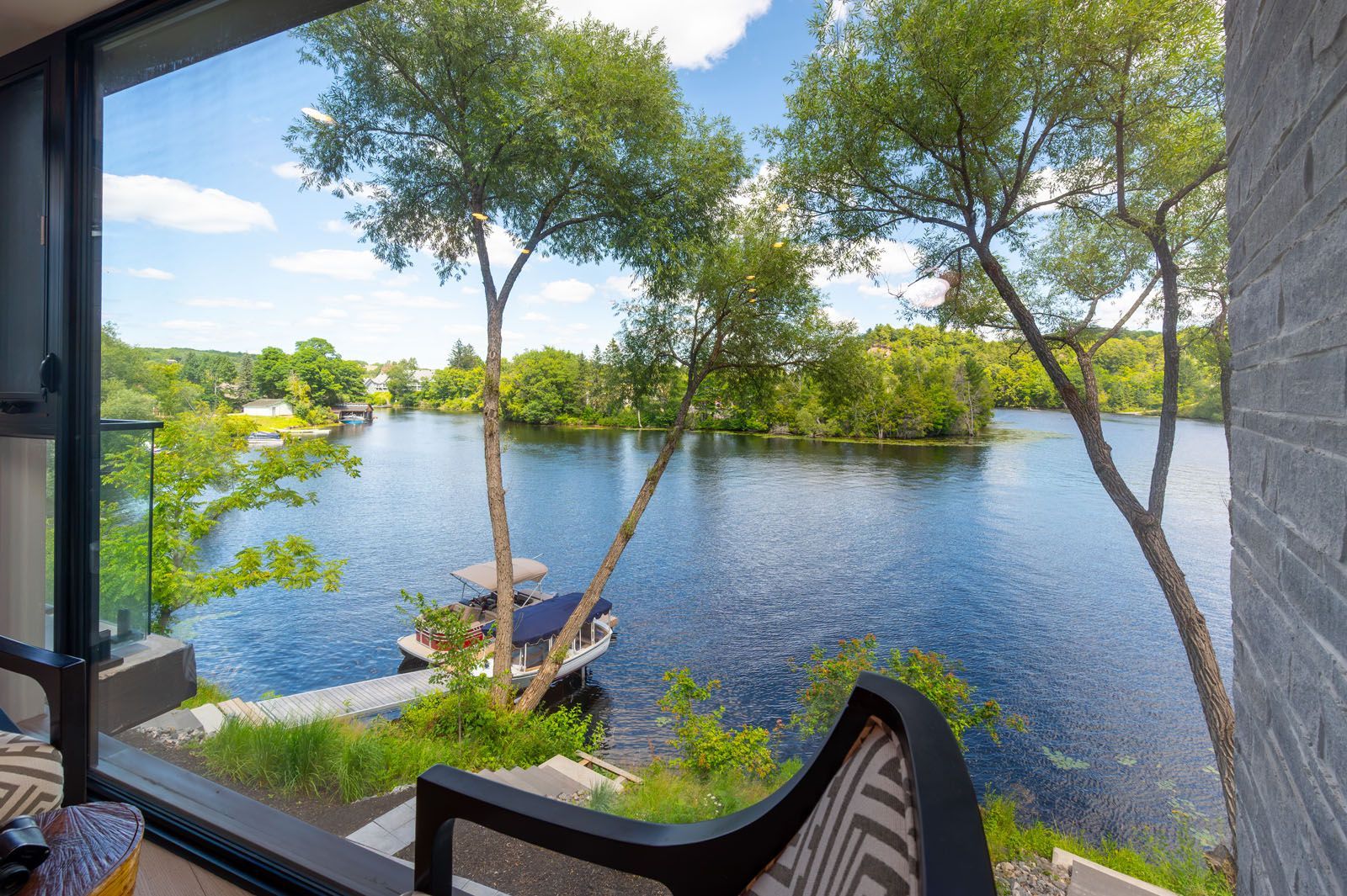 32 Brunel Road S 202, Huntsville, On P1h 1p5