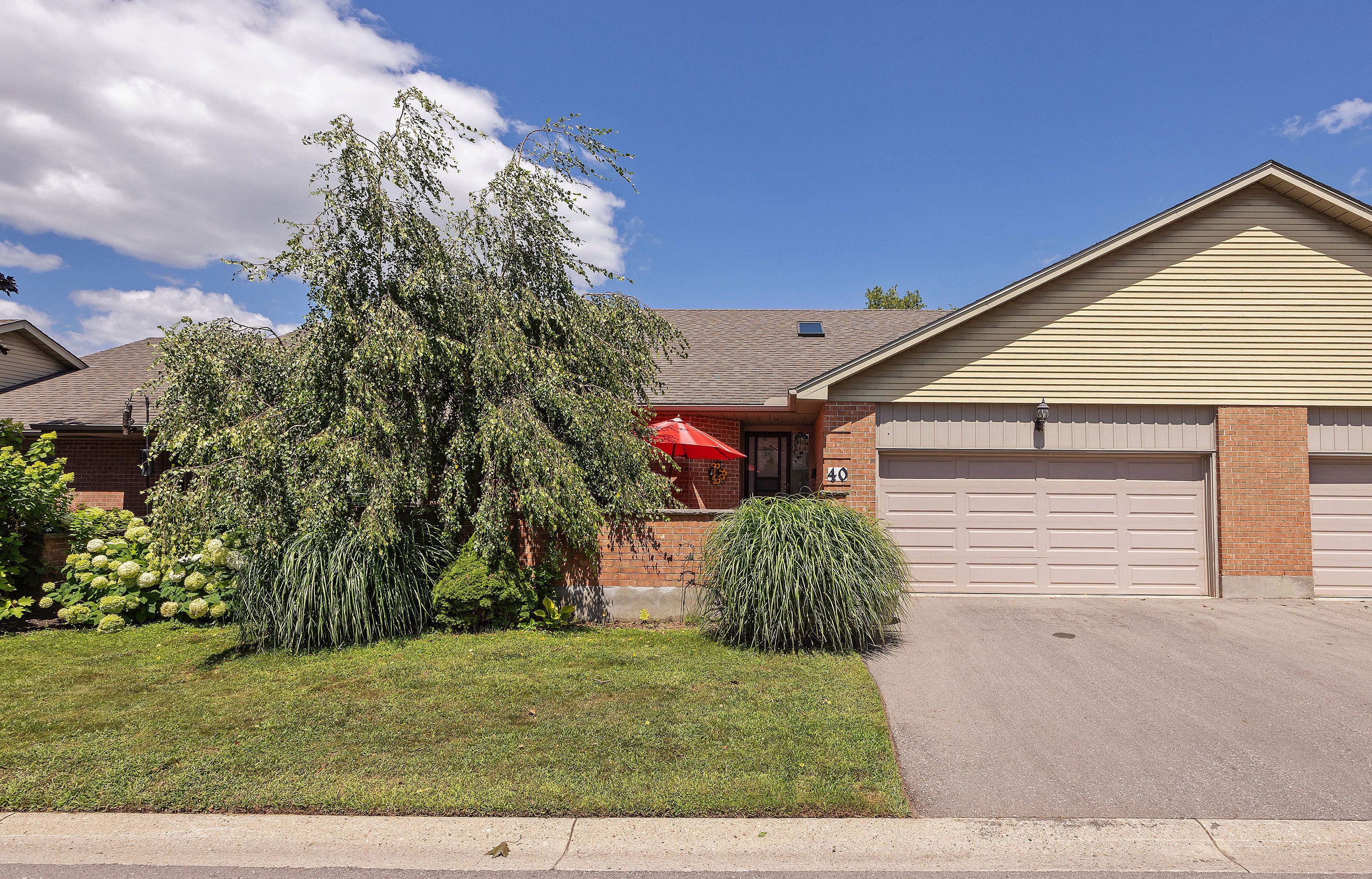2 Cadeau Terrace 40, London South, On N6k 4g4