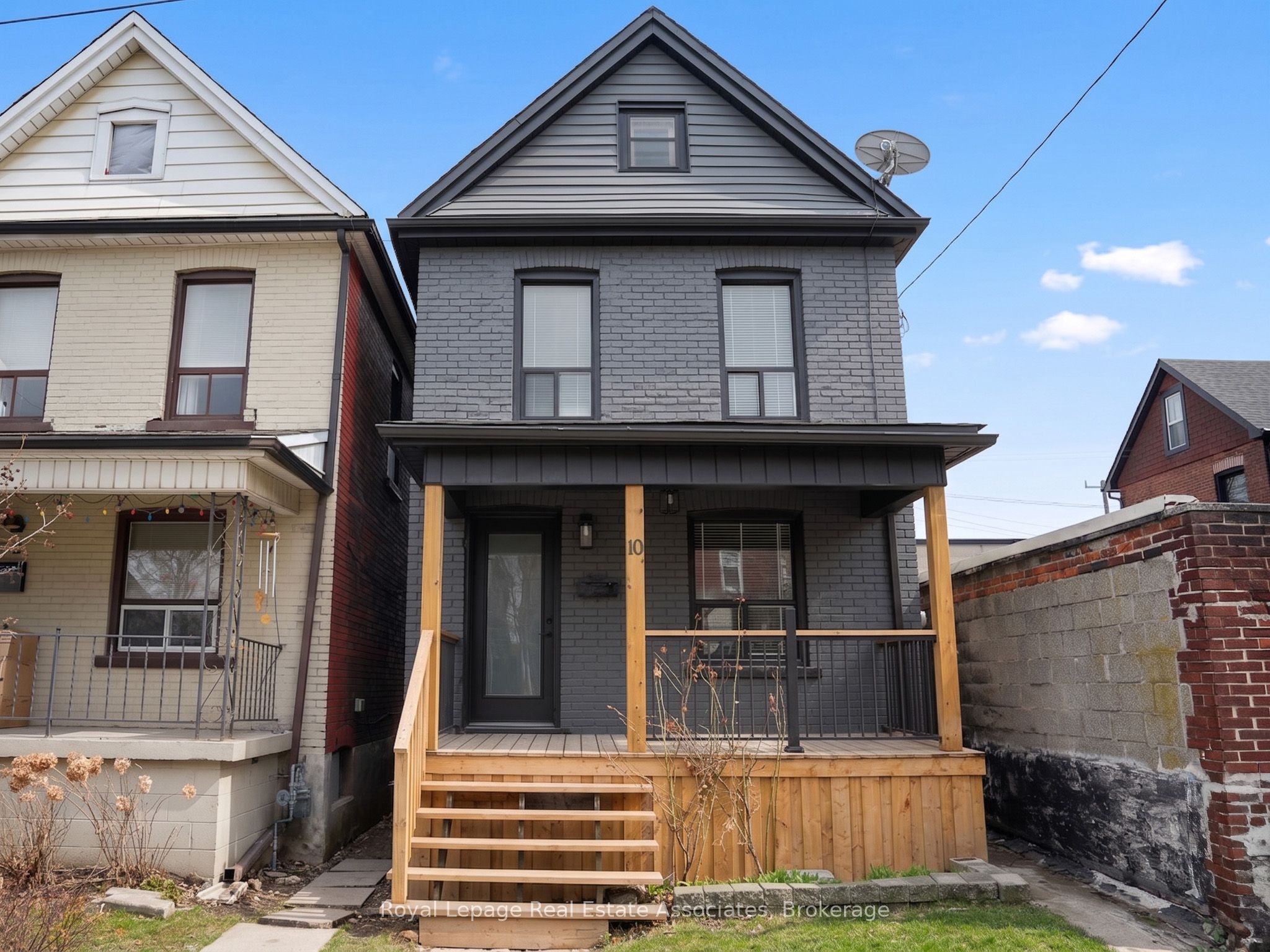 10 Gordon Street, Hamilton, On L8l 3h2
