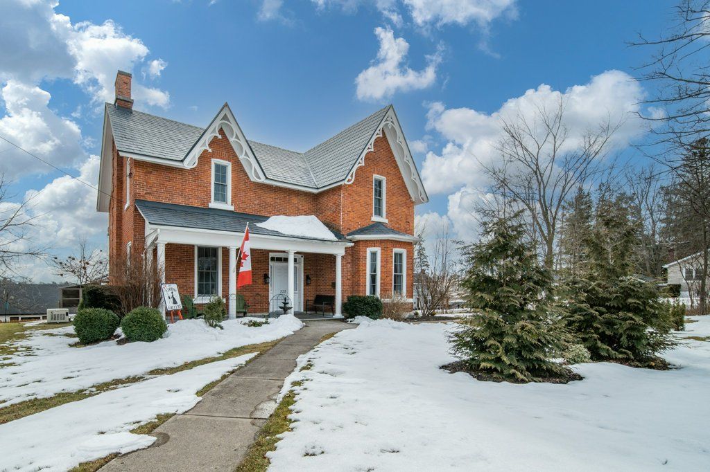 232 Dundas Street W, Greater Napanee, On K7r 2a8