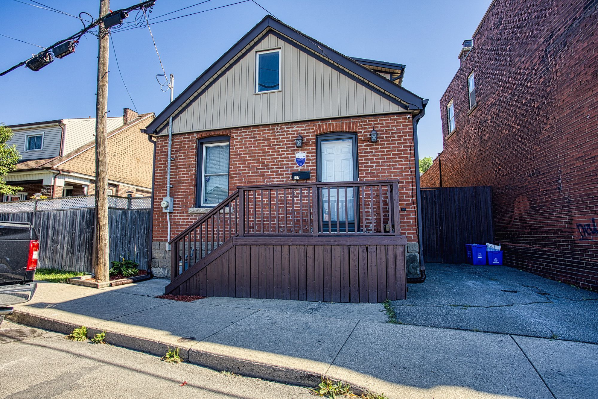 227 Beach Road, Hamilton, On L8l 4a9