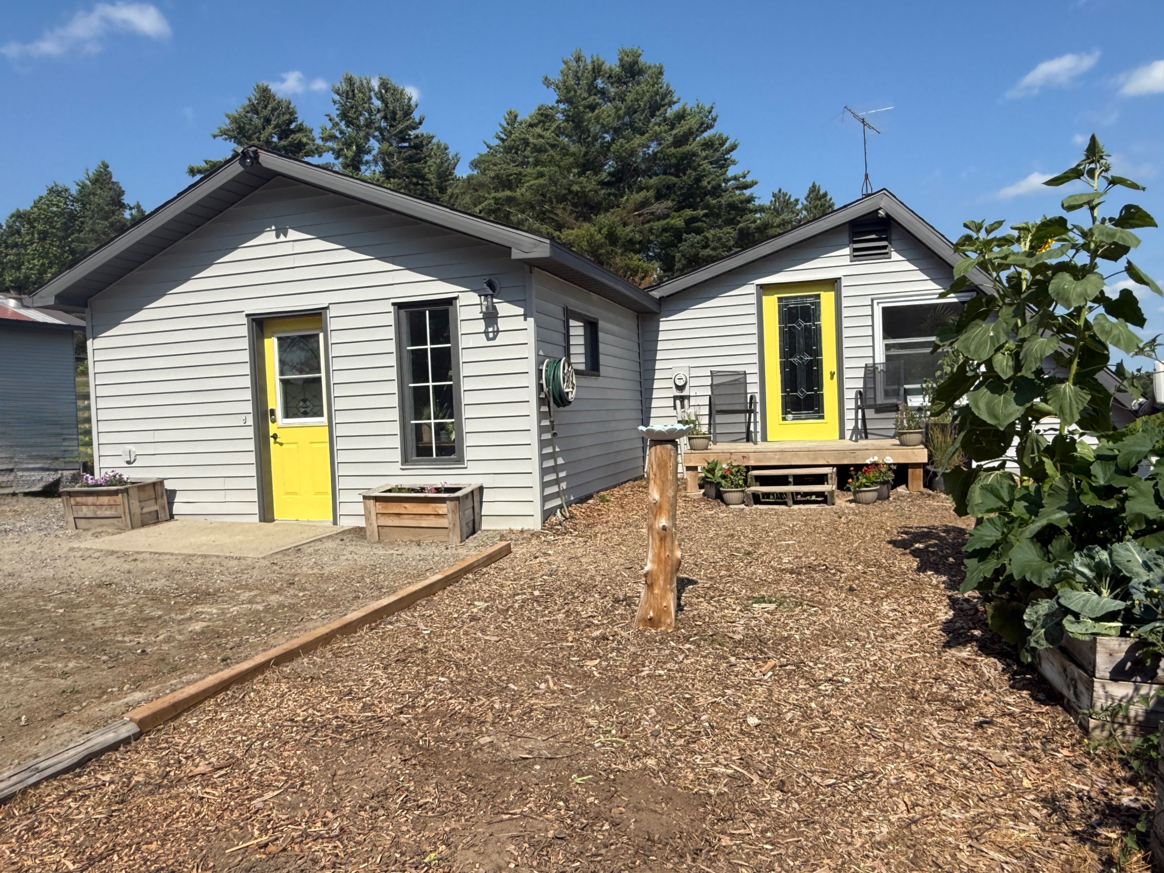 832 East Road, Parry Sound Remote Area, On P0h 1s0