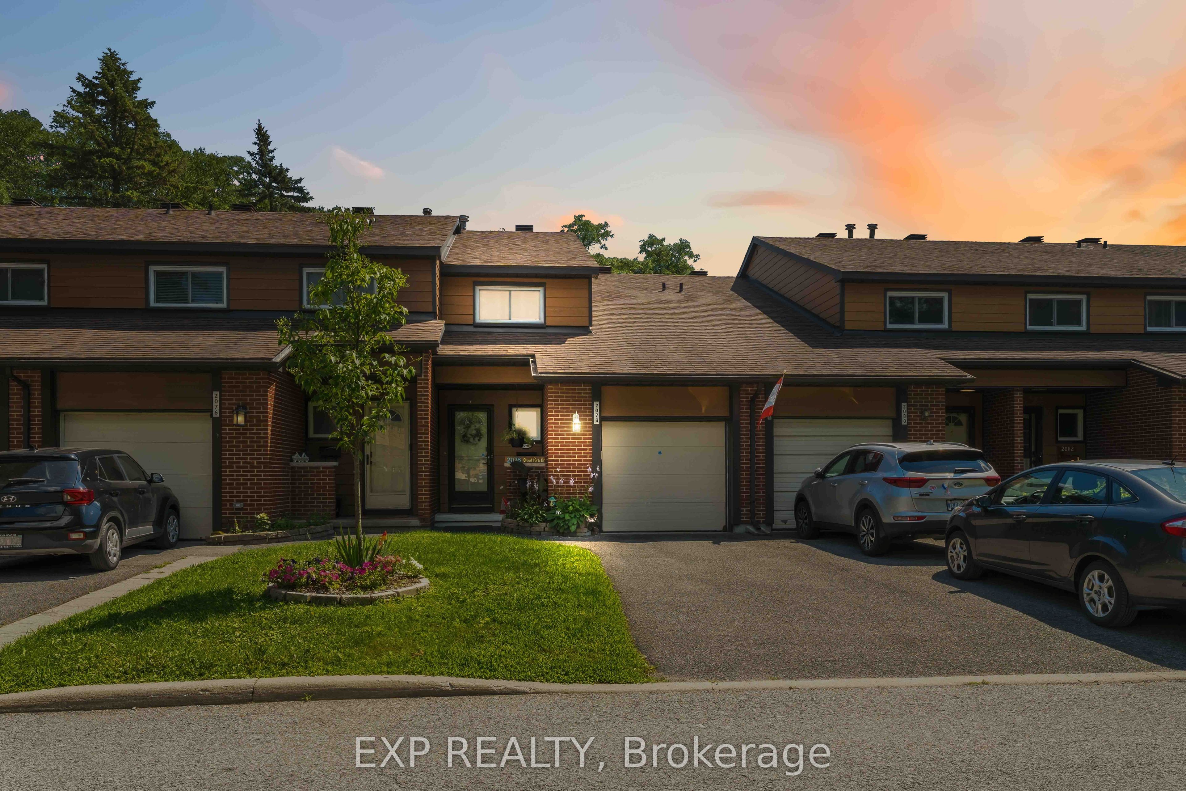 2078 Orient Park Drive 52, Blackburn Hamlet, On K1b 4v9