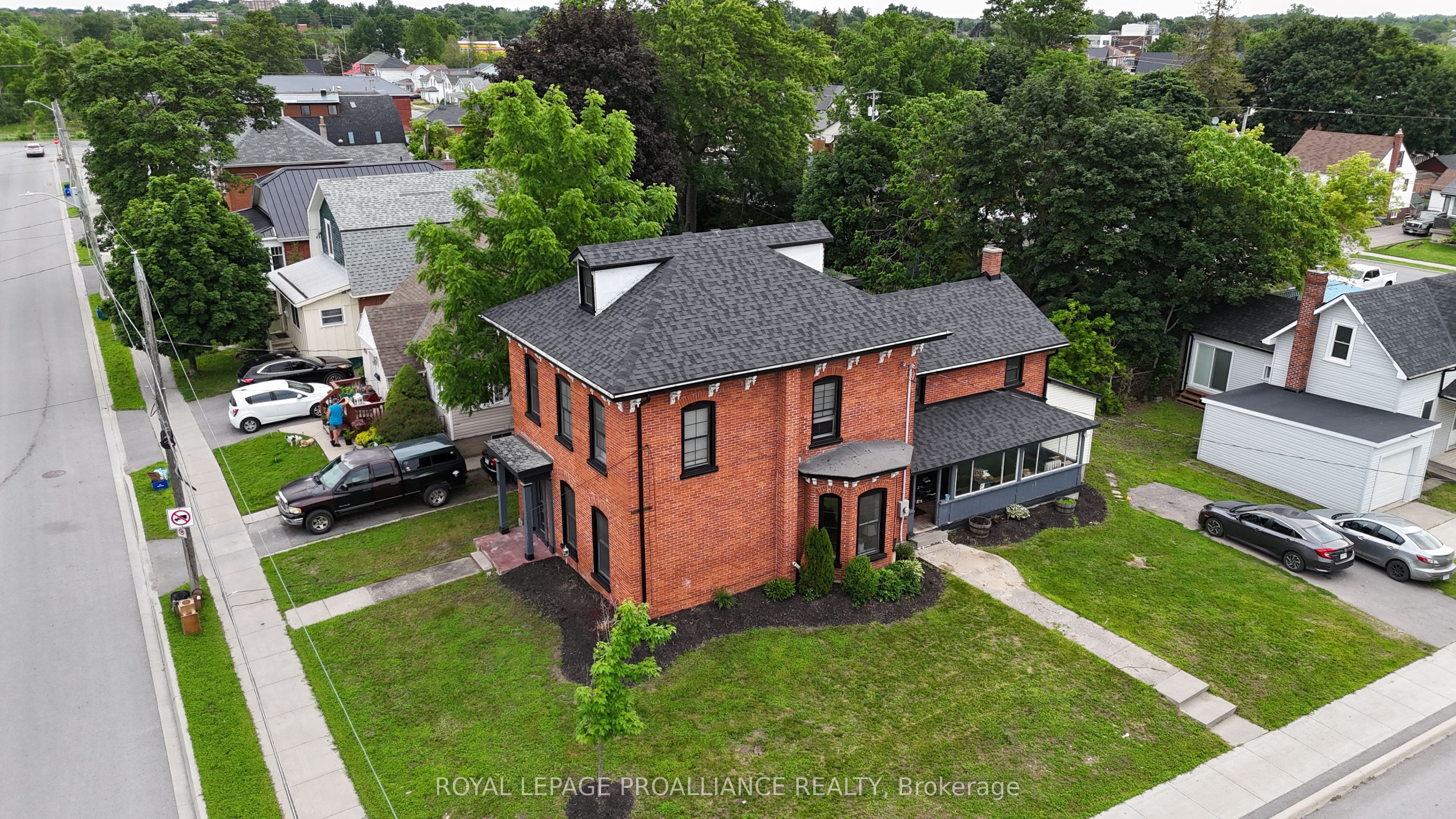 83 Cedar Street, Belleville, On K8p 3m3