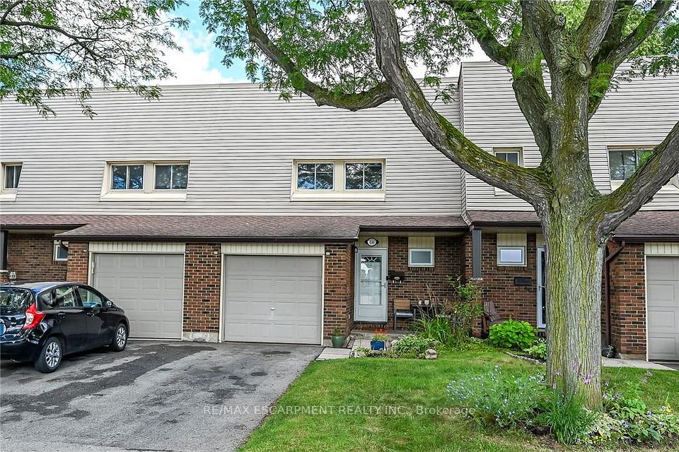 30 Regent Avenue 56, Hamilton, On L9b 1b3