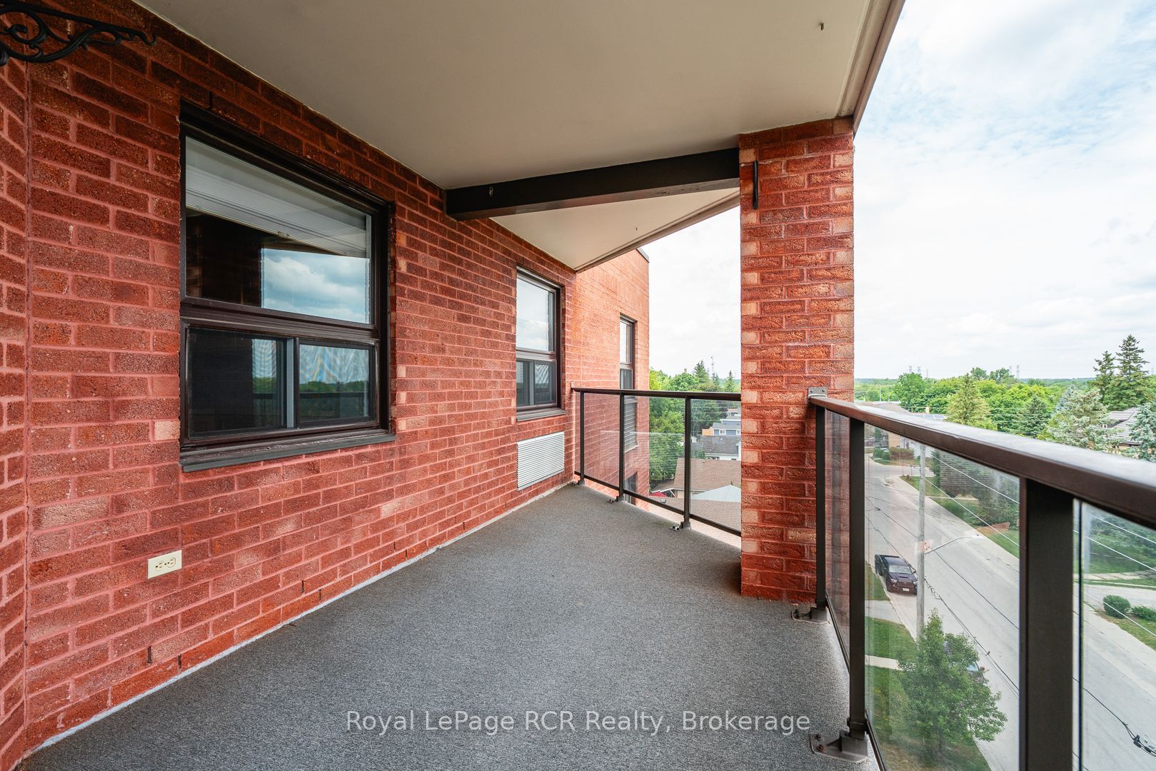 536 11th Avenue 606, Hanover, On N4n 2s4