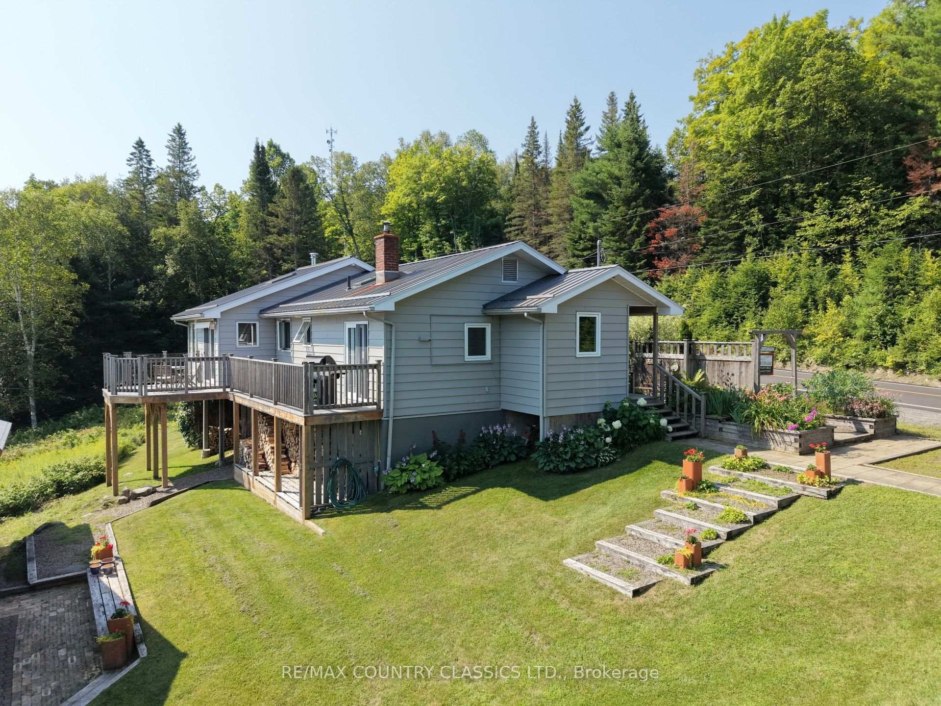 888 Wilno South Road S, Madawaska Valley, On K0j 2n0