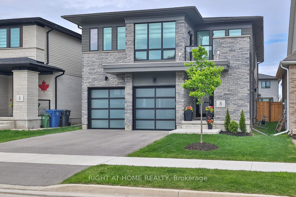 8 Ryder Avenue, Guelph, On N1g 0h3