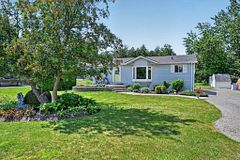39 Riverside Drive, Kawartha Lakes, On K9v 0h6