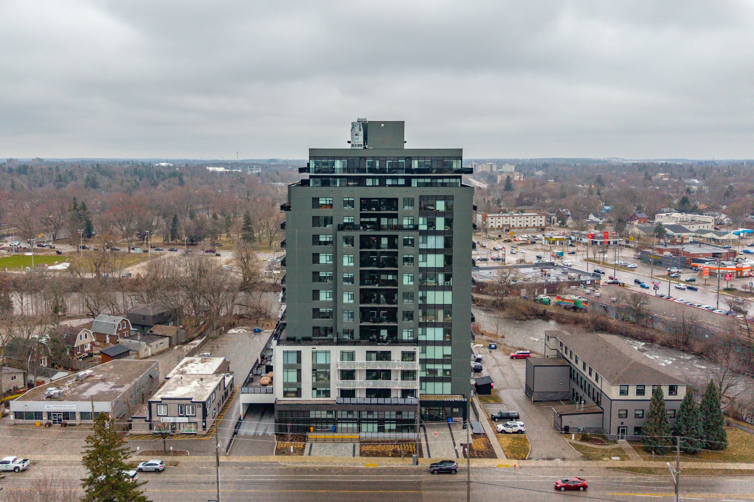 71 Wyndham Street S 506, Guelph, On N1e 0t7