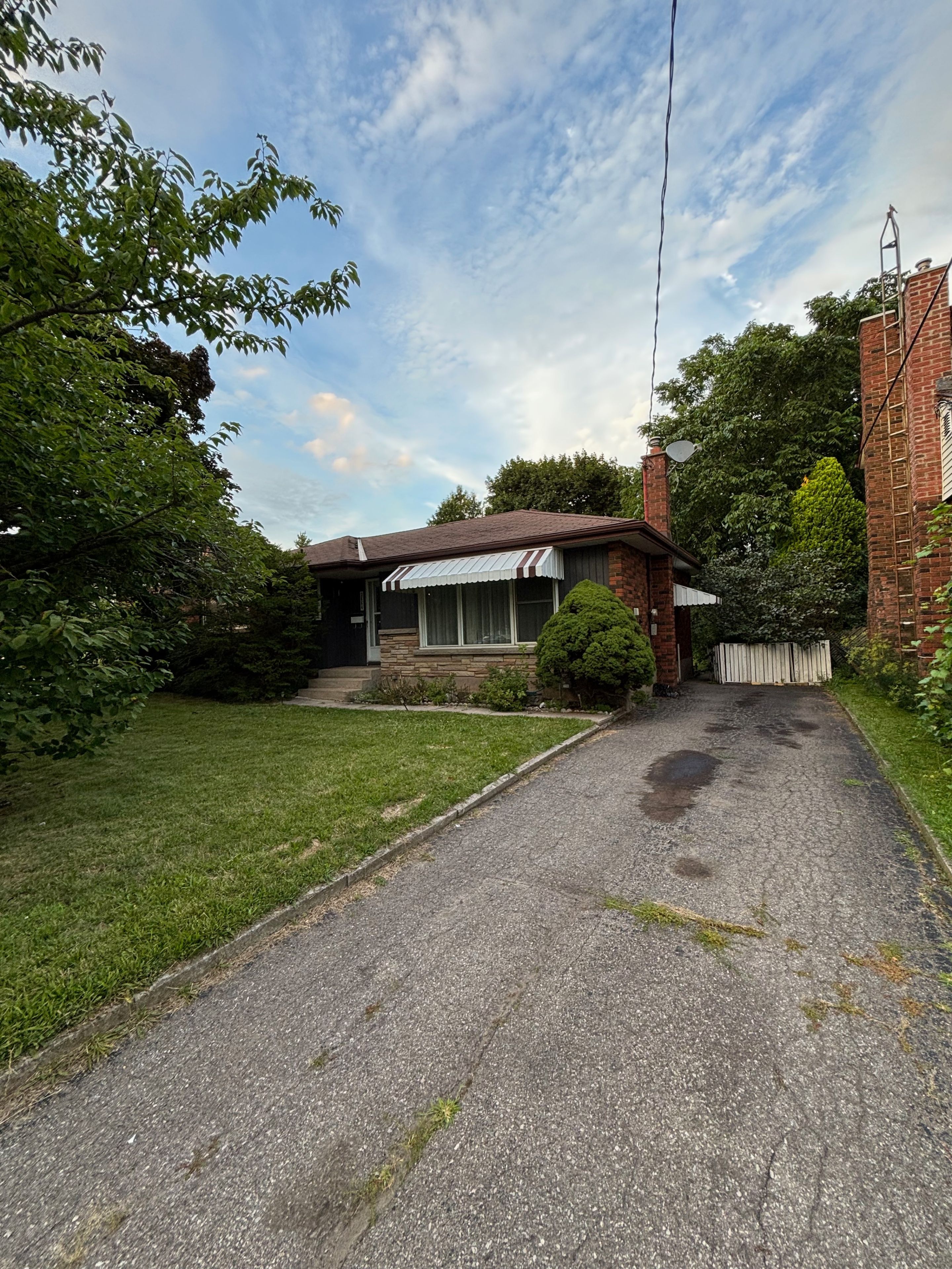 3664 Arlington Avenue, Niagara Falls, On L2j 2x2