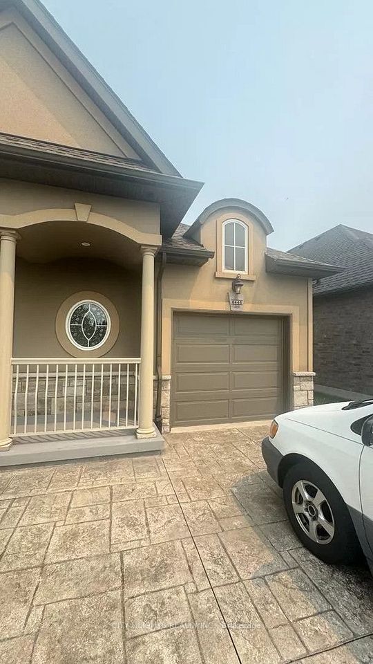 8446 Jennfer Crescent, Niagara Falls, On L2h 0j3