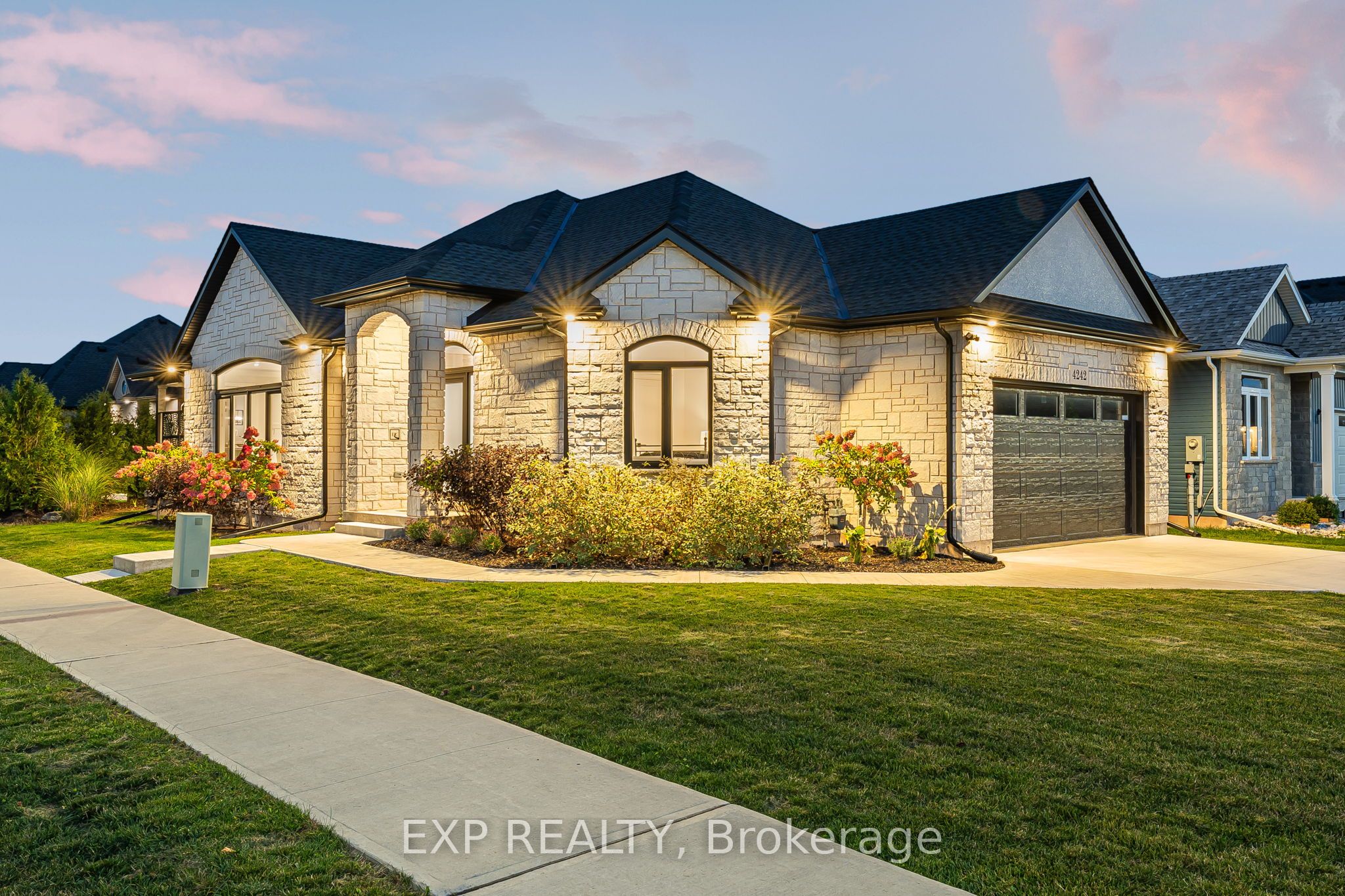 4242 Village Creek Drive, Fort Erie, On L0s 1s0