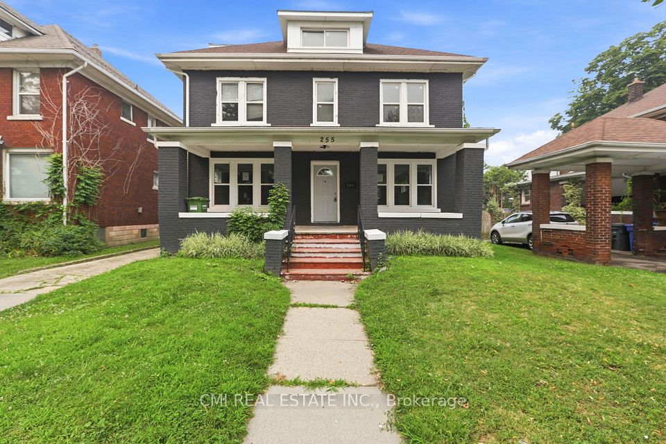 255 Hall Avenue, Windsor, On N9a 2l5