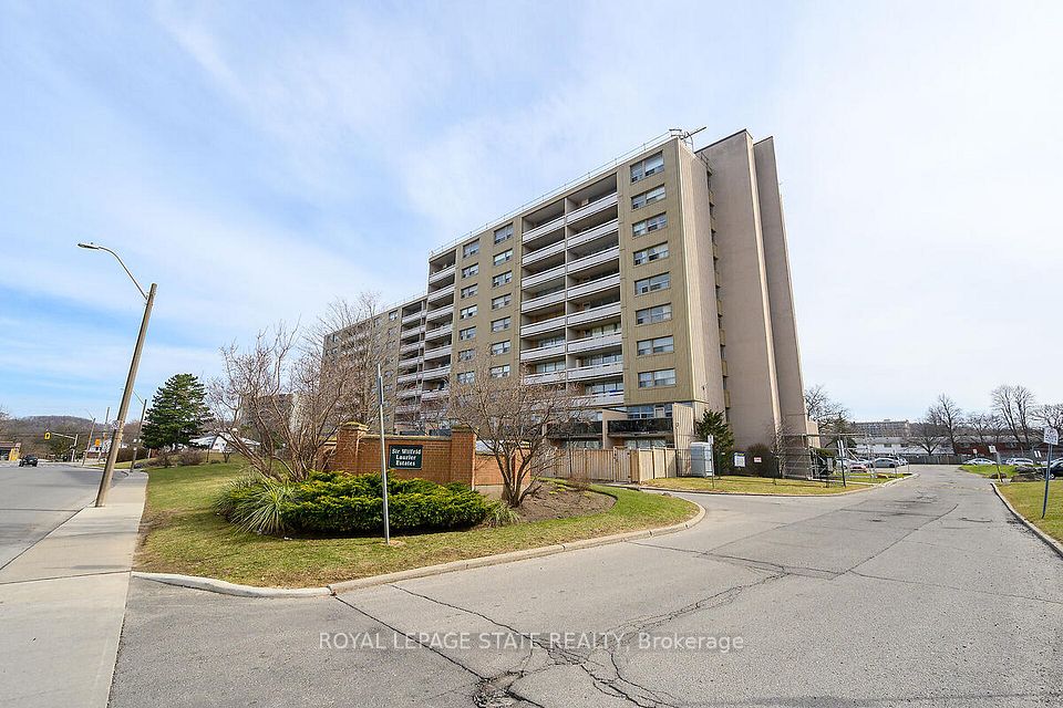 15 Albright Road 811, Hamilton, On L8k 5j2
