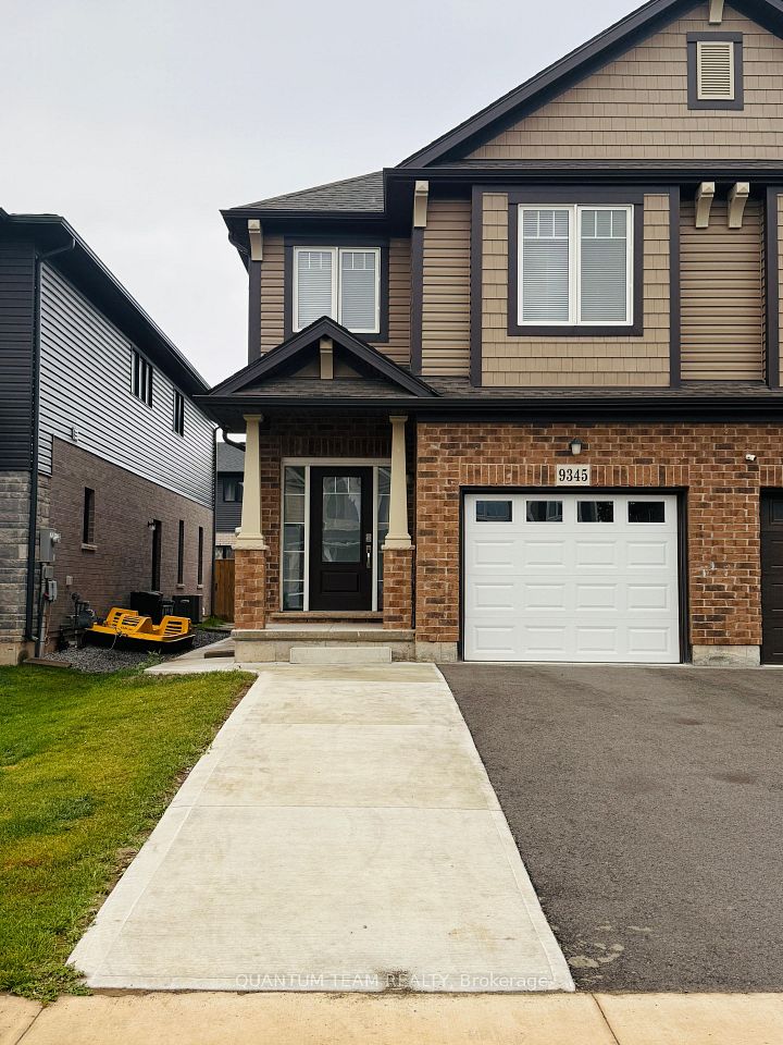 9345 White Oak Avenue Upper, Niagara Falls, On L2g 3r6