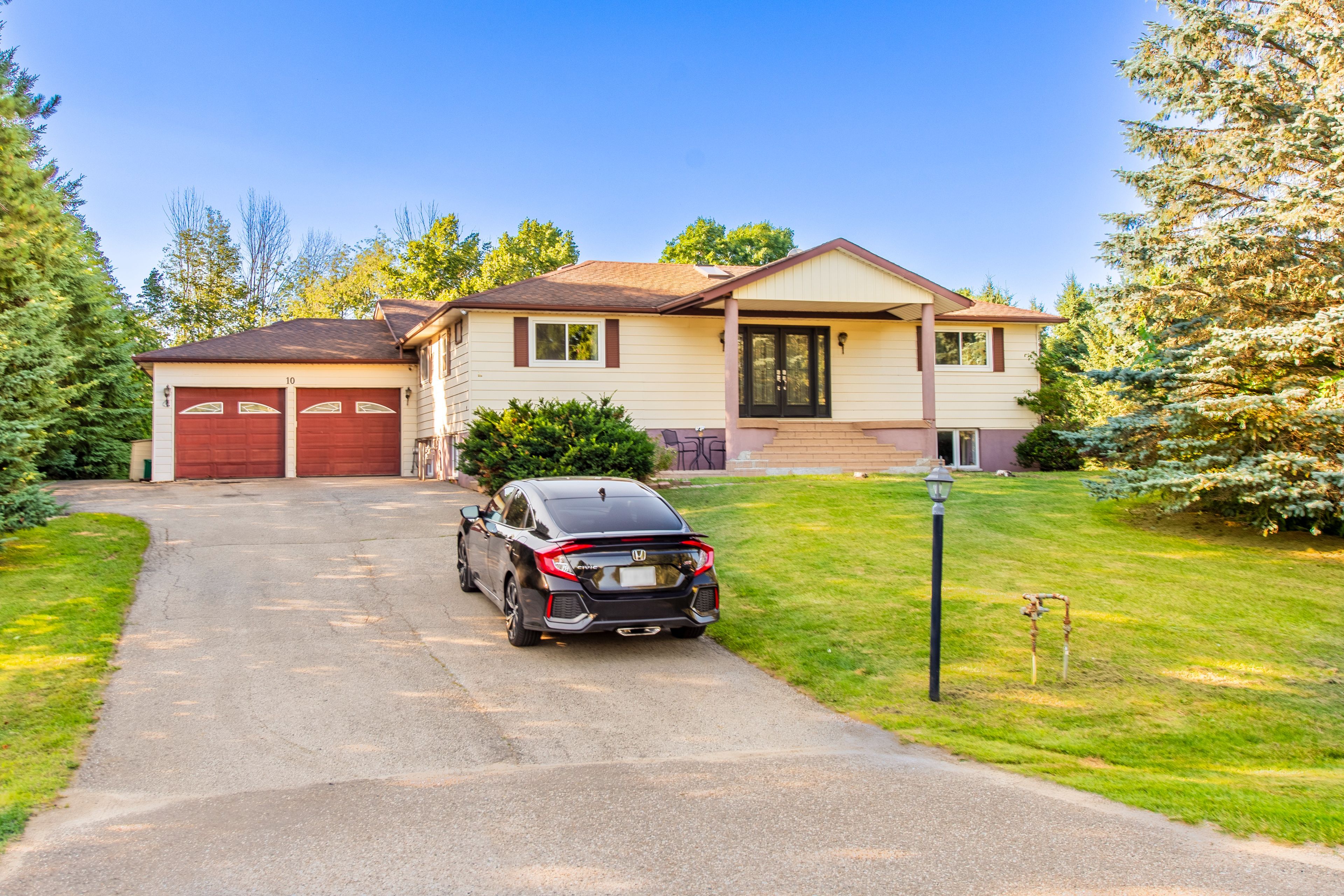 10 Campbell Road, Mono, On L9w 5r4