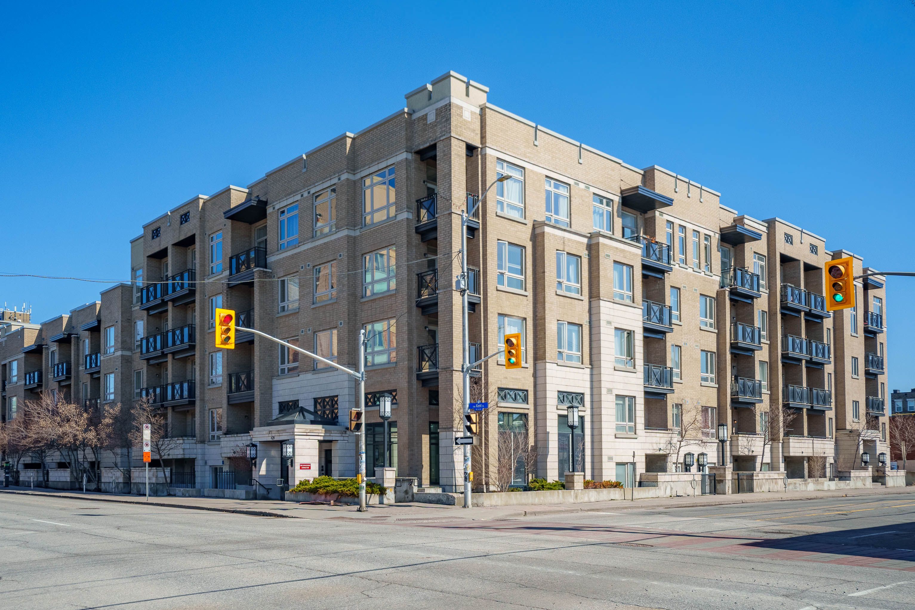 429 Kent Street 320, Ottawa Centre, On K2p 1b5