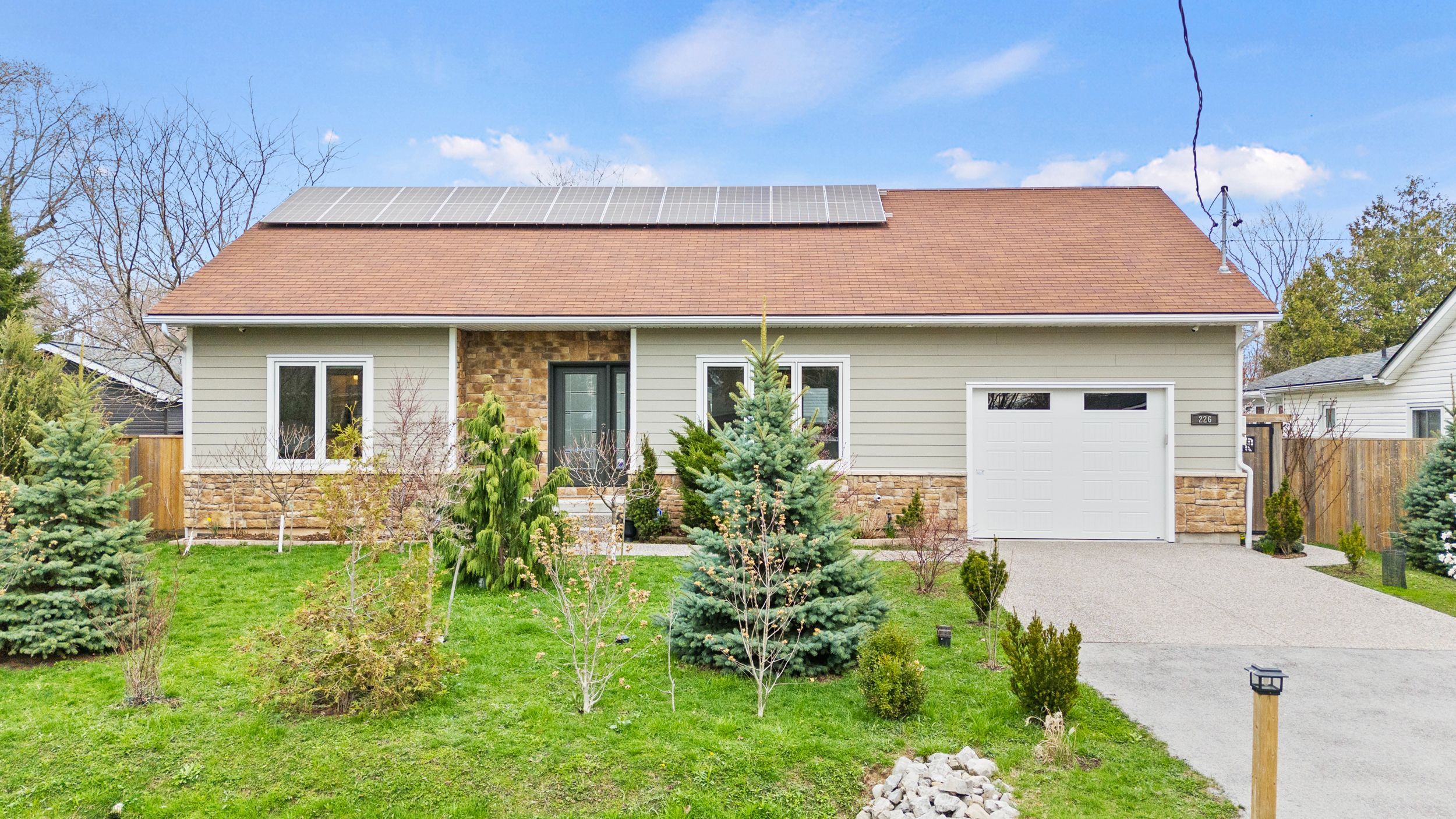 226 Westwood Avenue, Fort Erie, On L0s 1b0