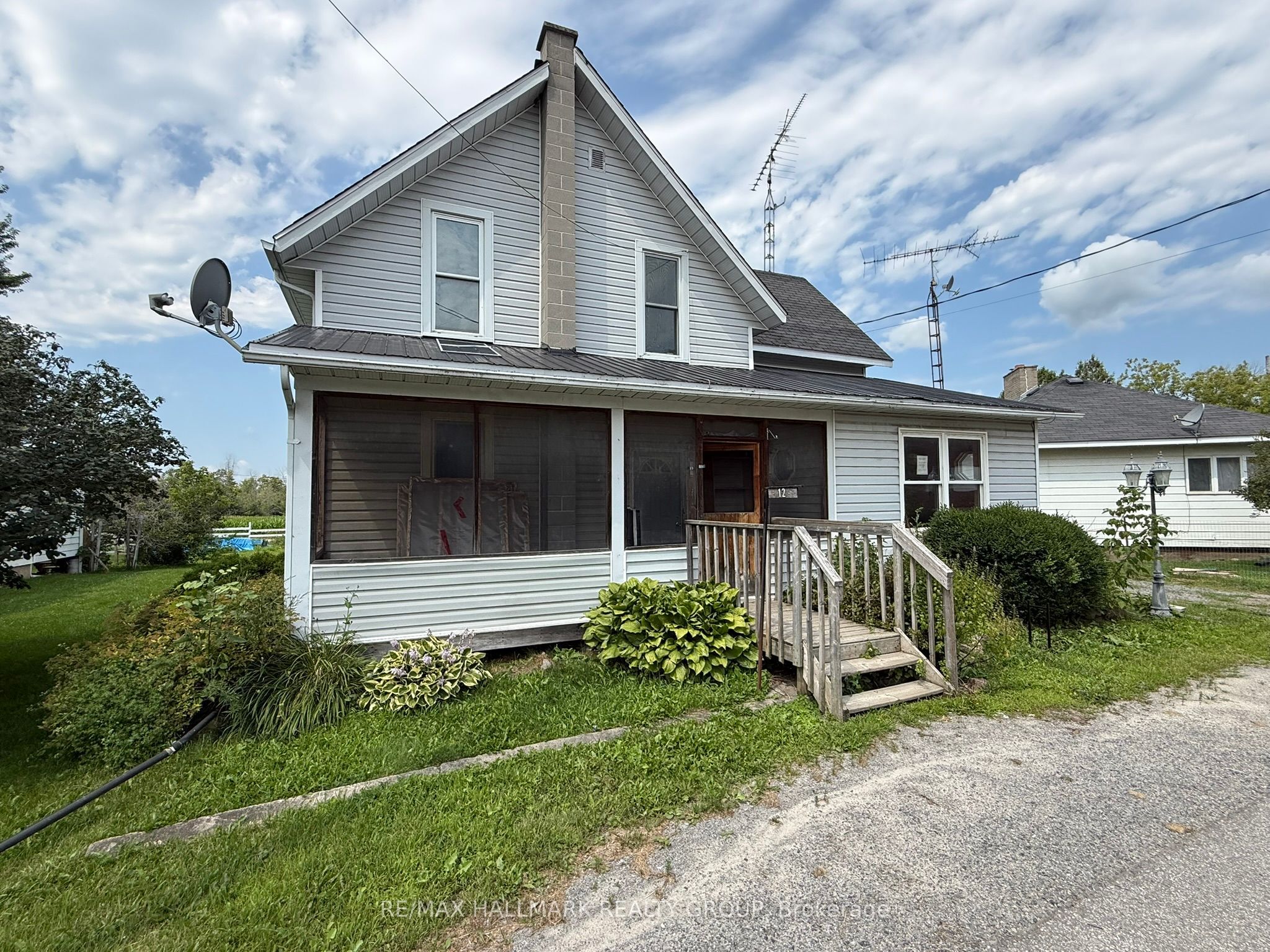 12 Circle Drive S, Rideau Lakes, On K0g 1e0