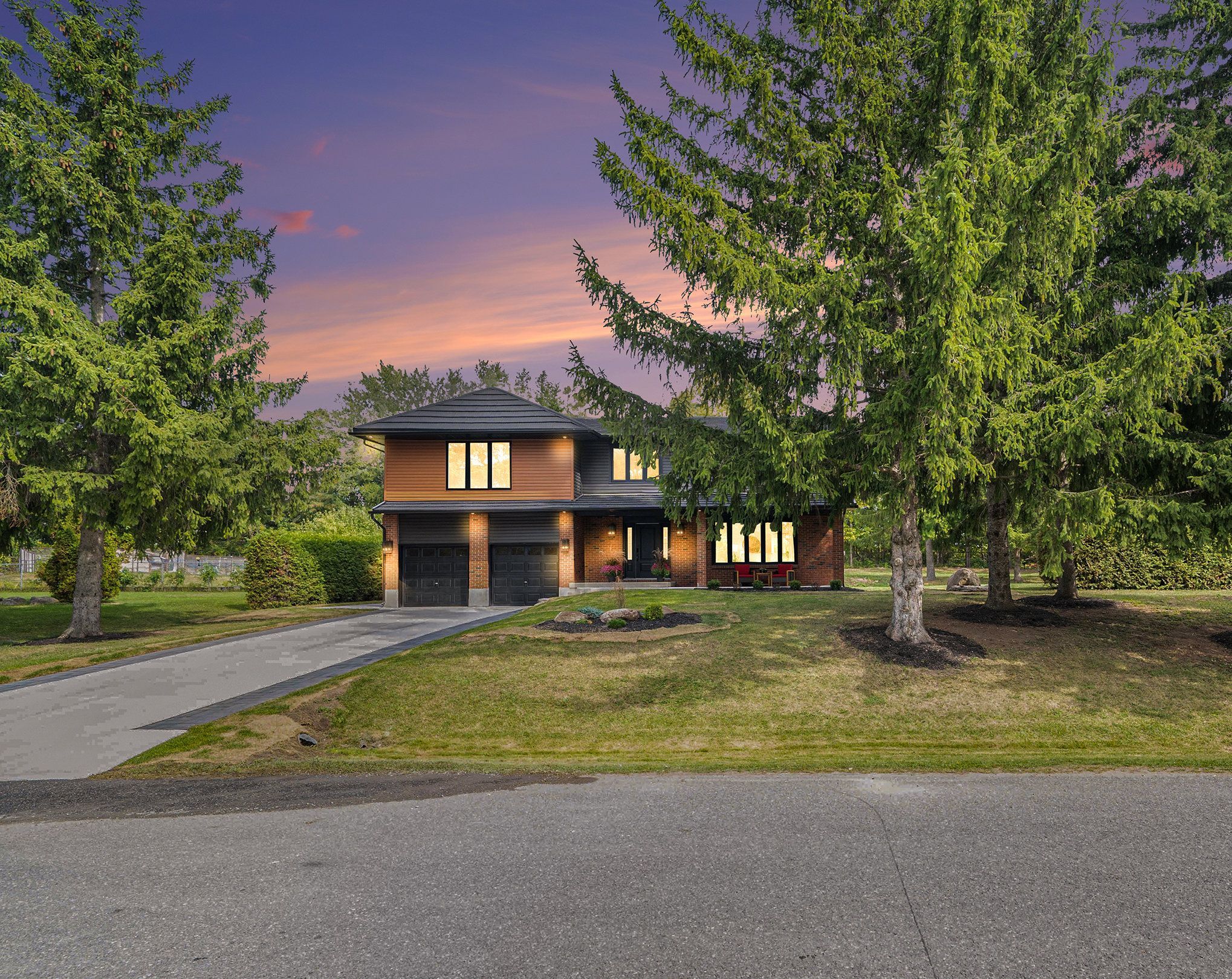 19 Newland Drive E, Barrhaven, On K2j 3z8