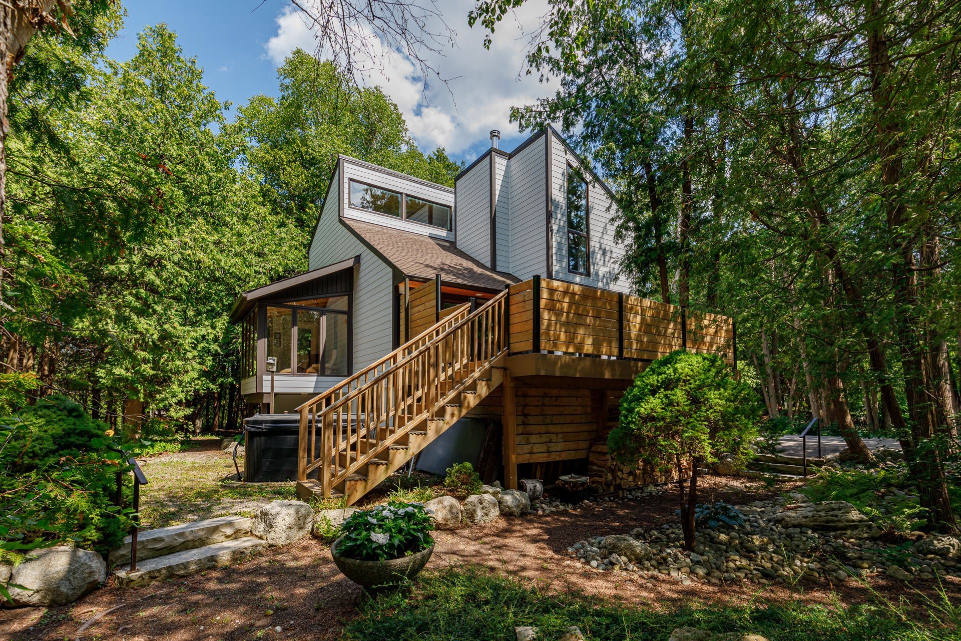 157 Woodland Park Road, Blue Mountains, On N0h 1j0