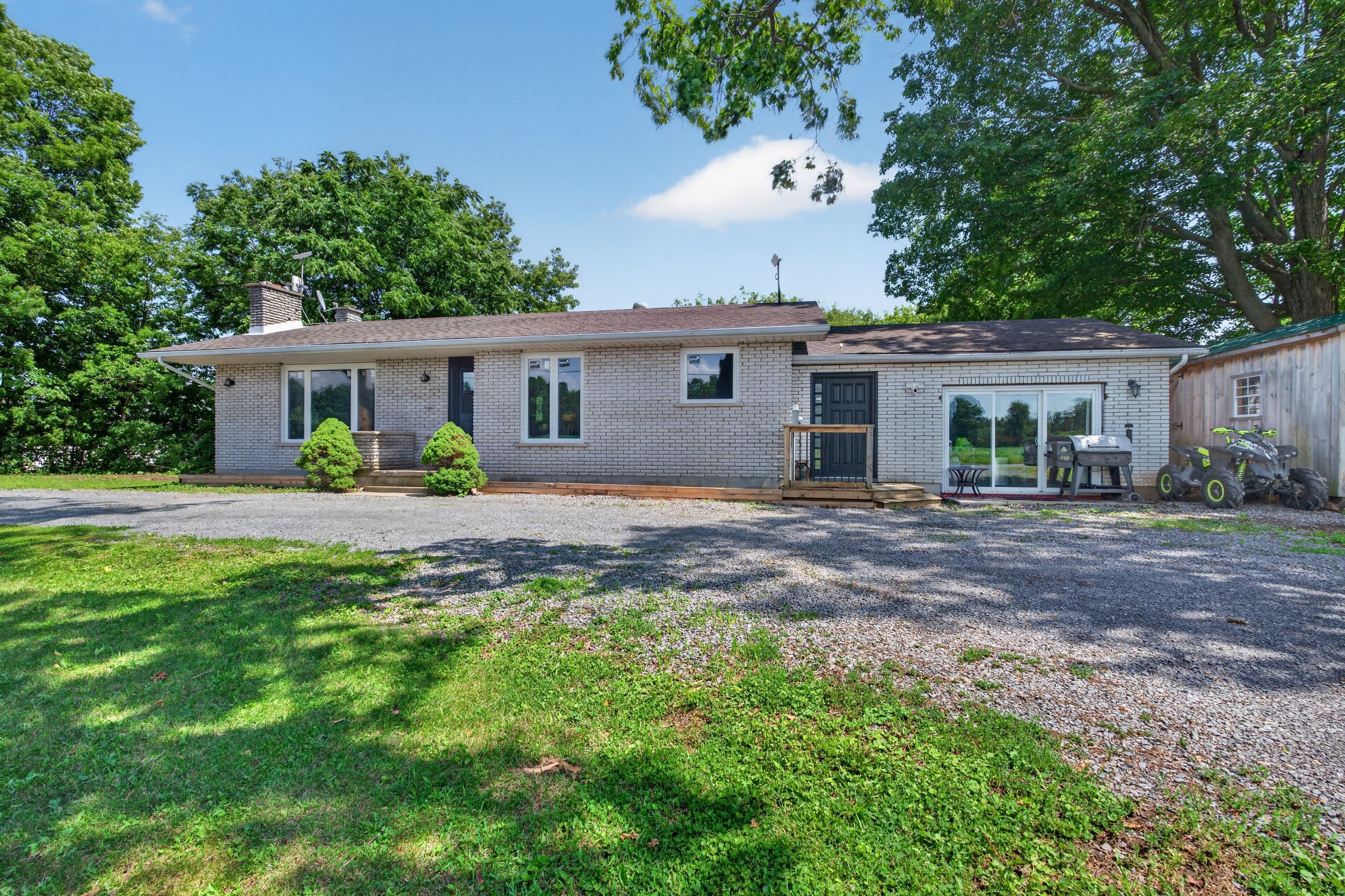 1692 Sharpe Road, Loyalist, On K0h 2h0
