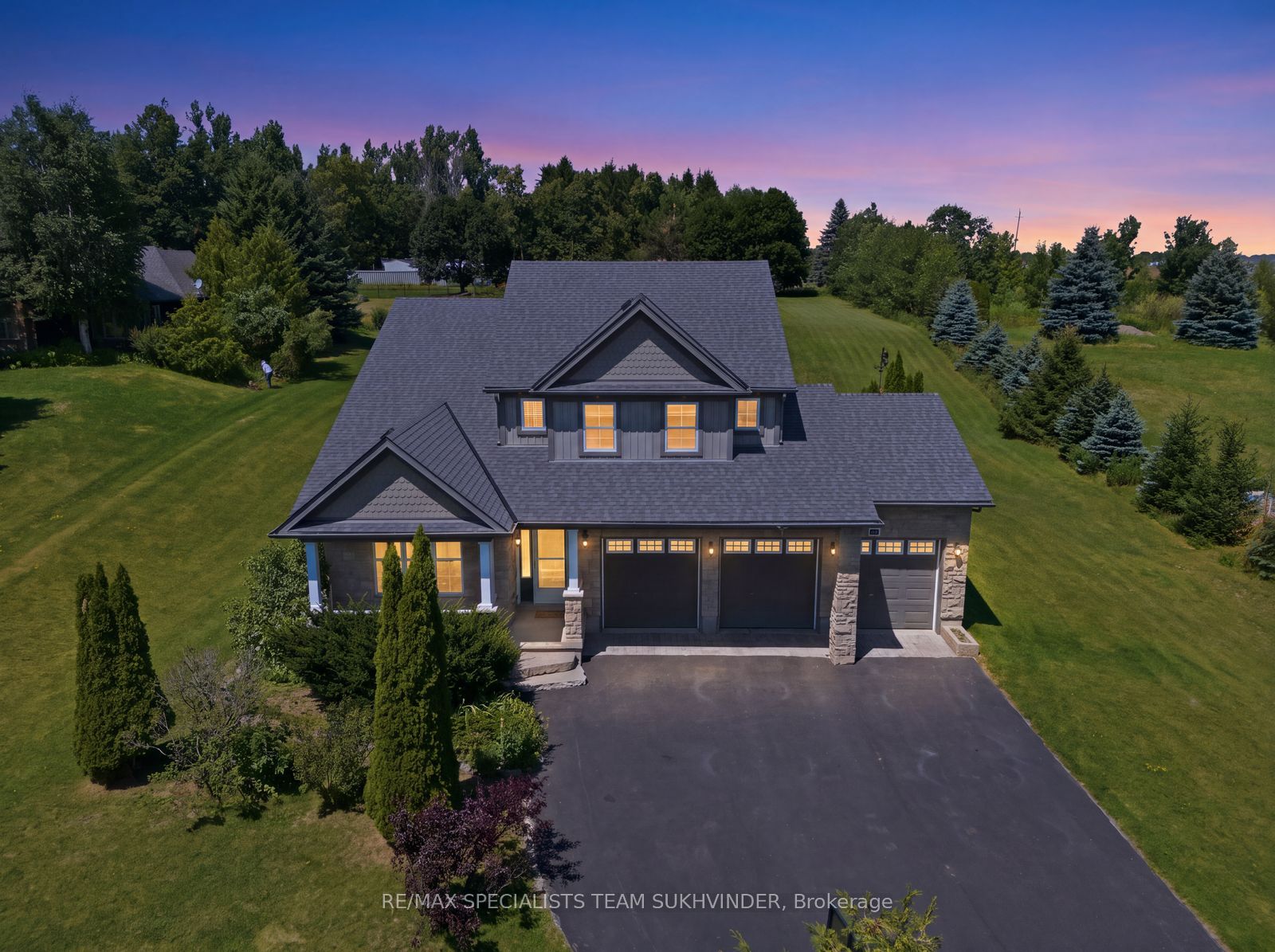 37 Woodland Drive, East Garafraxa, On L9w 6b7