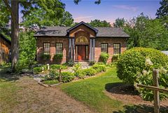 376 Moxley Road, Hamilton, On L9h 5l5