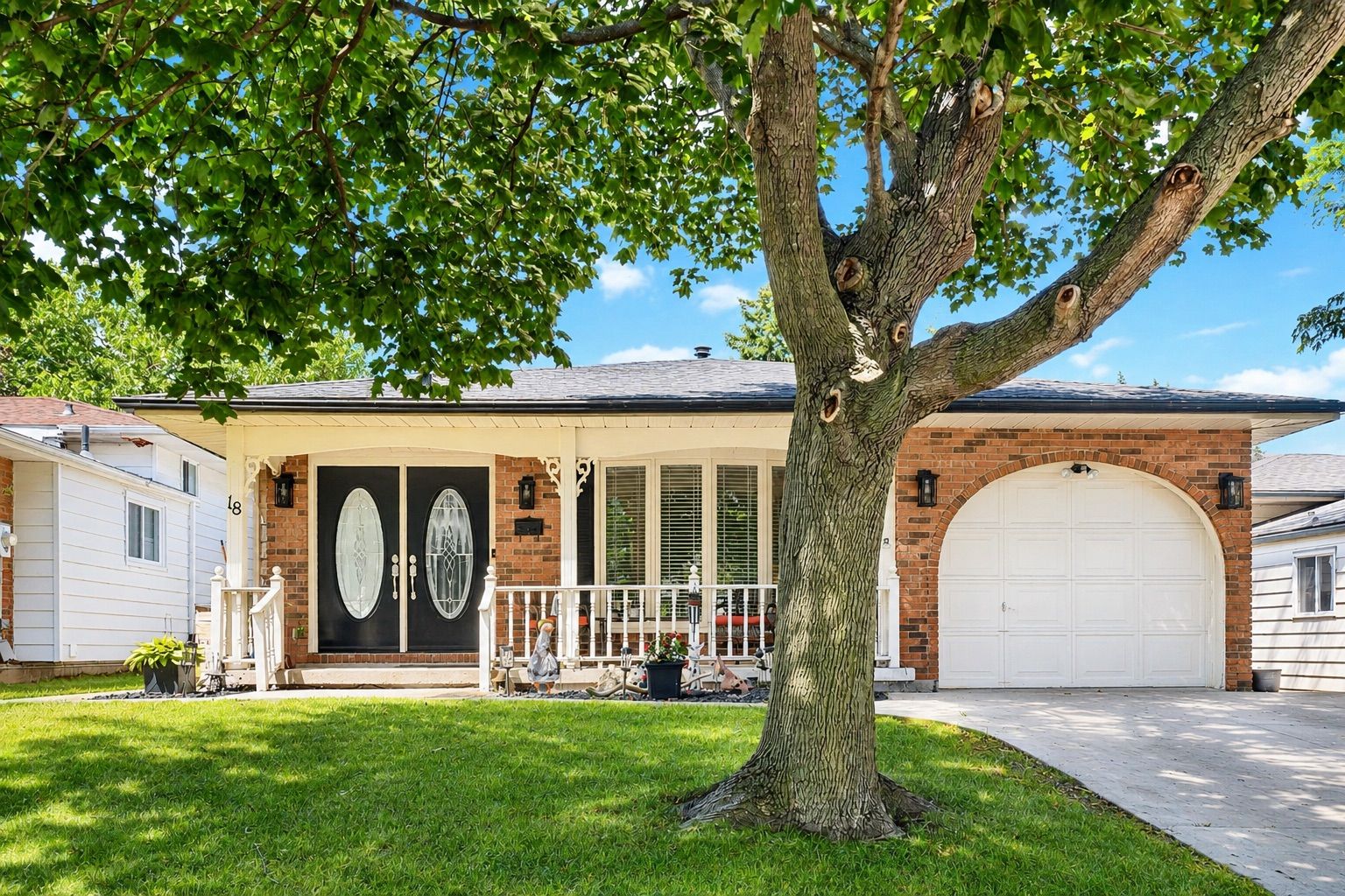 18 Locust Crescent, London South, On N6e 2k2