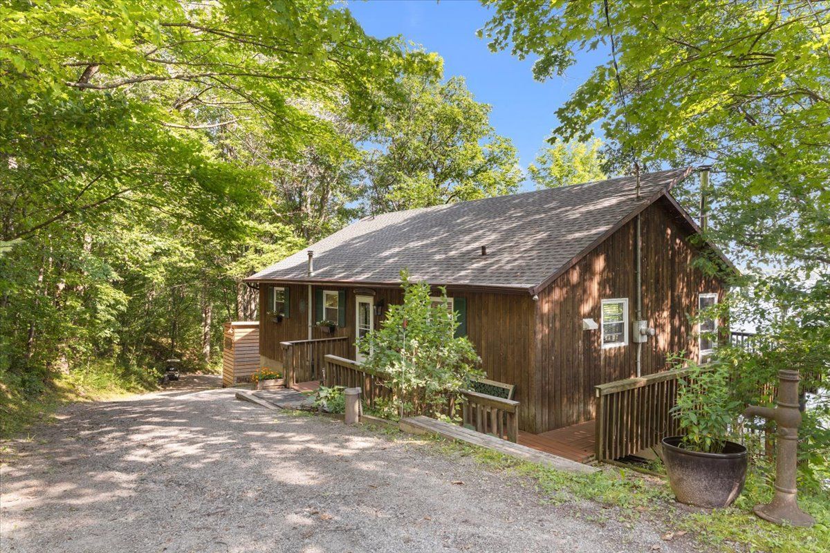 781 North Shore Road, Rideau Lakes, On K0g 1x0