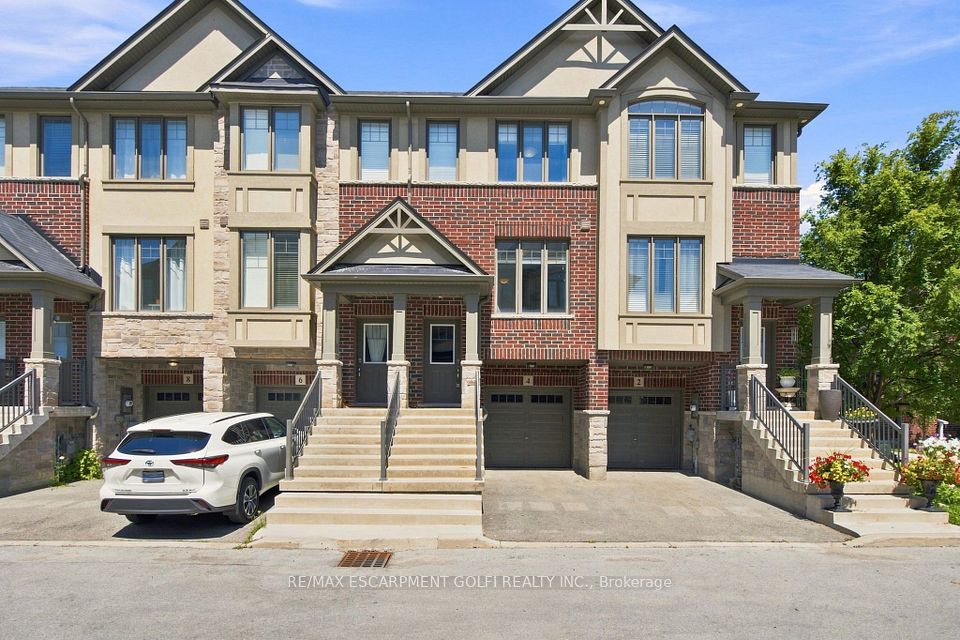 4 Could Lane, Hamilton, On L9g 0h2