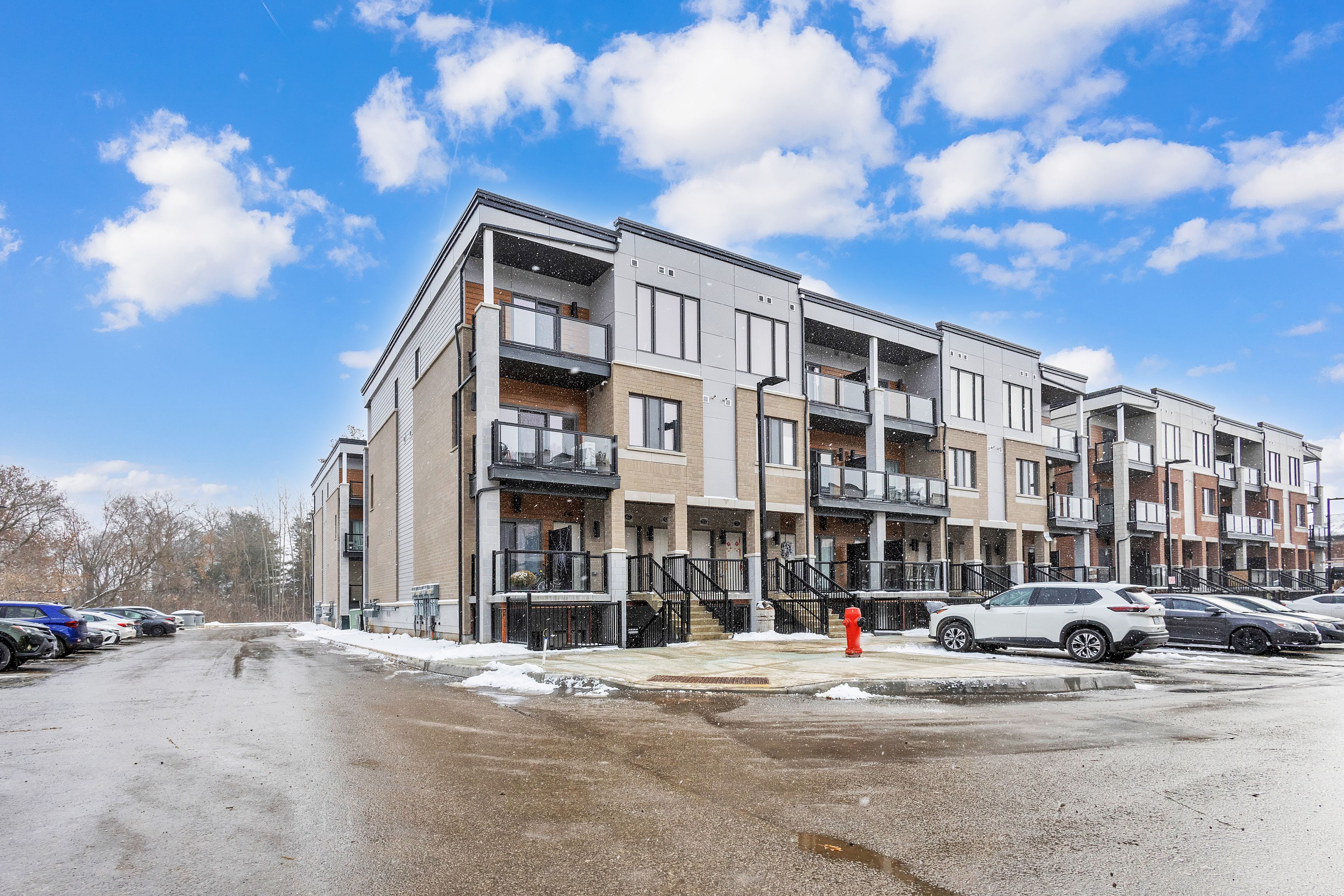 25 Isherwood Avenue N 69, Cambridge, On N1r 0e2