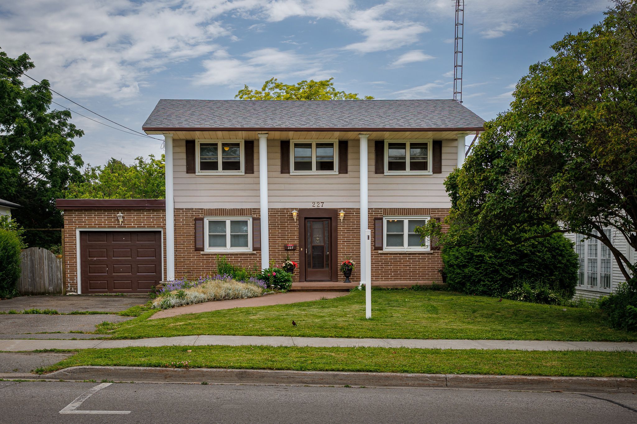 227 Queen Street, Cobourg, On K9a 1n4