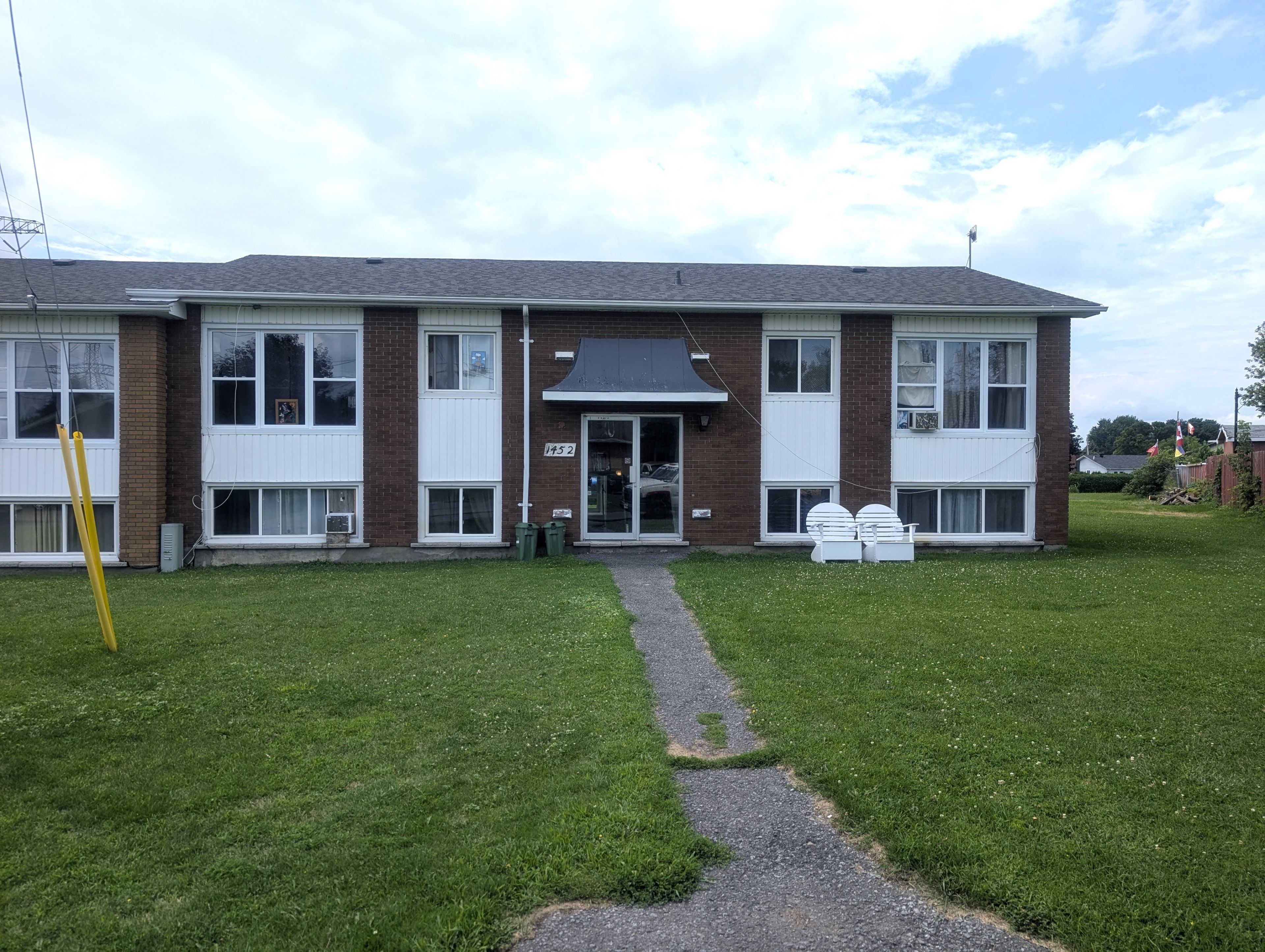 1452 St Michel Avenue, Cornwall, On K6h 3m8