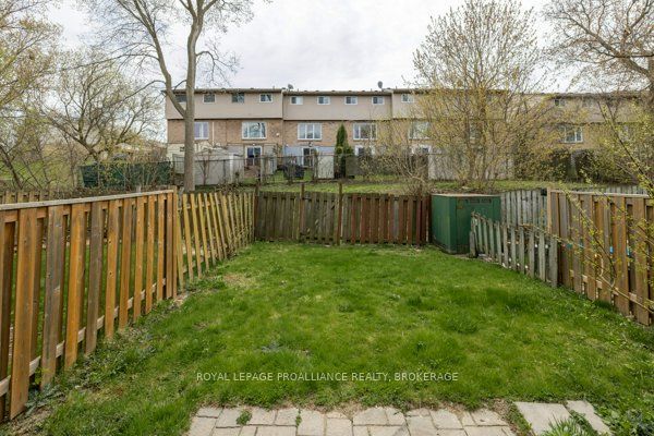 44 Rosemund Crescent 53, Kingston, On K7m 6z4