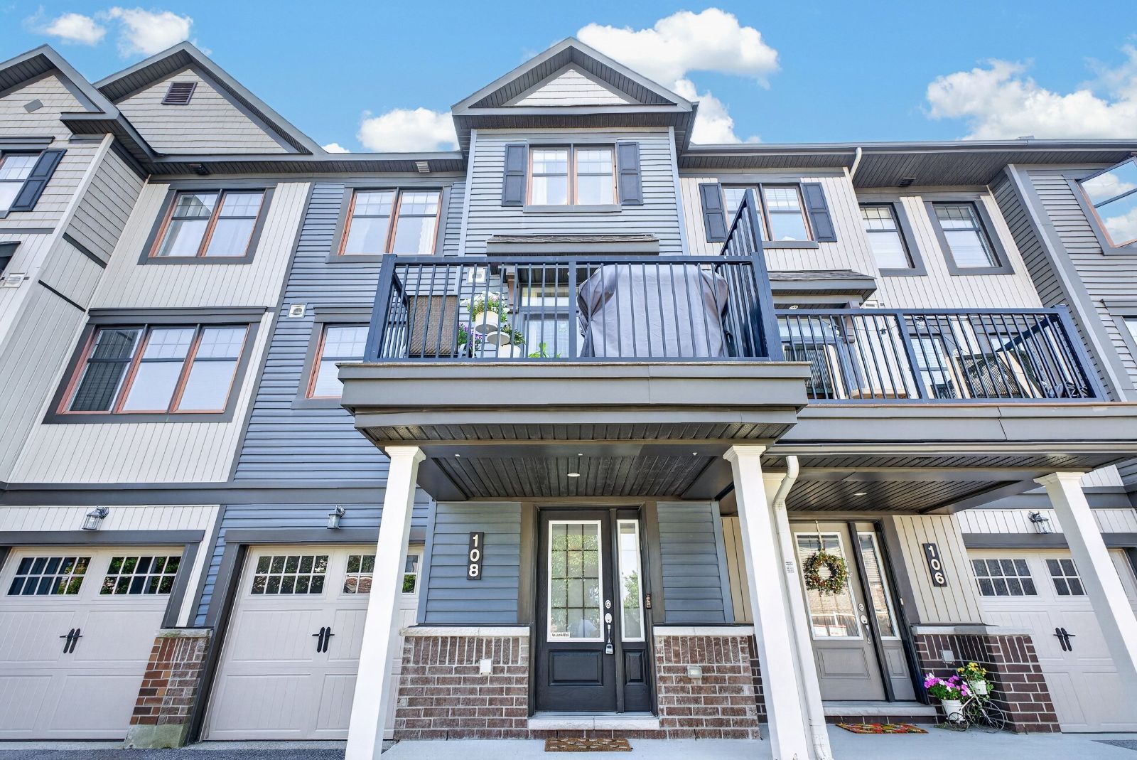 108 Sweetwater Lane, Kanata, On K2t 0l1