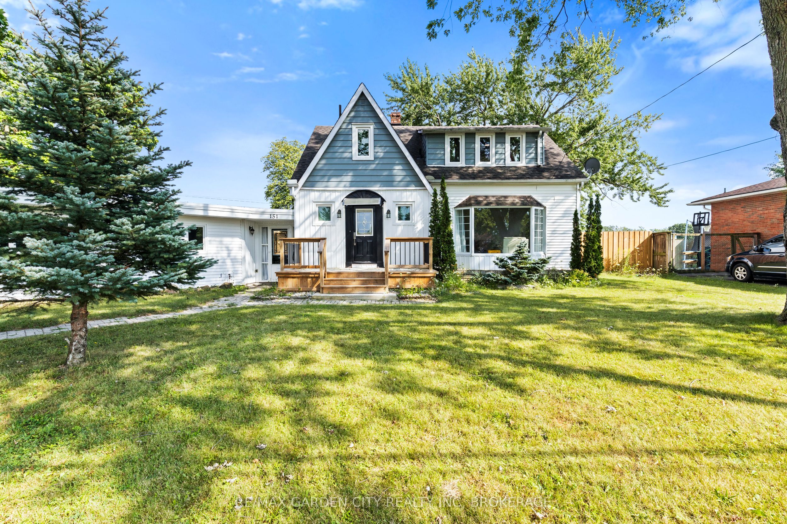 151 St George Street, Welland, On L3c 5n9