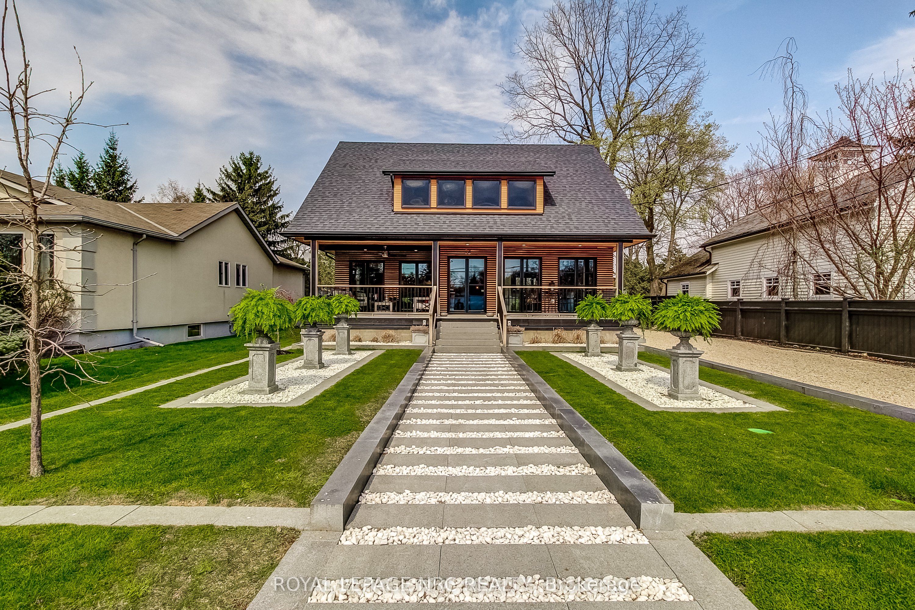 33 Gage Street, Niagara-On-The-Lake, On L0s 1j0