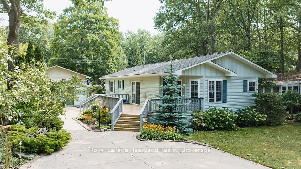 10 Huron Lane, Ashfield-Colborne-Wawanosh, On N7a 3y2