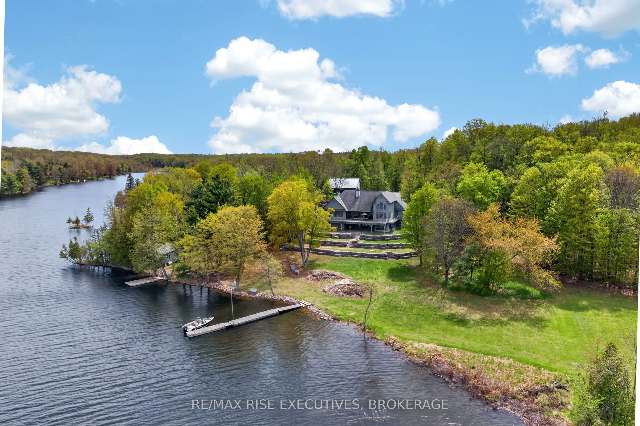1206b Burnt Hills Road, Frontenac, On K0h 1h0