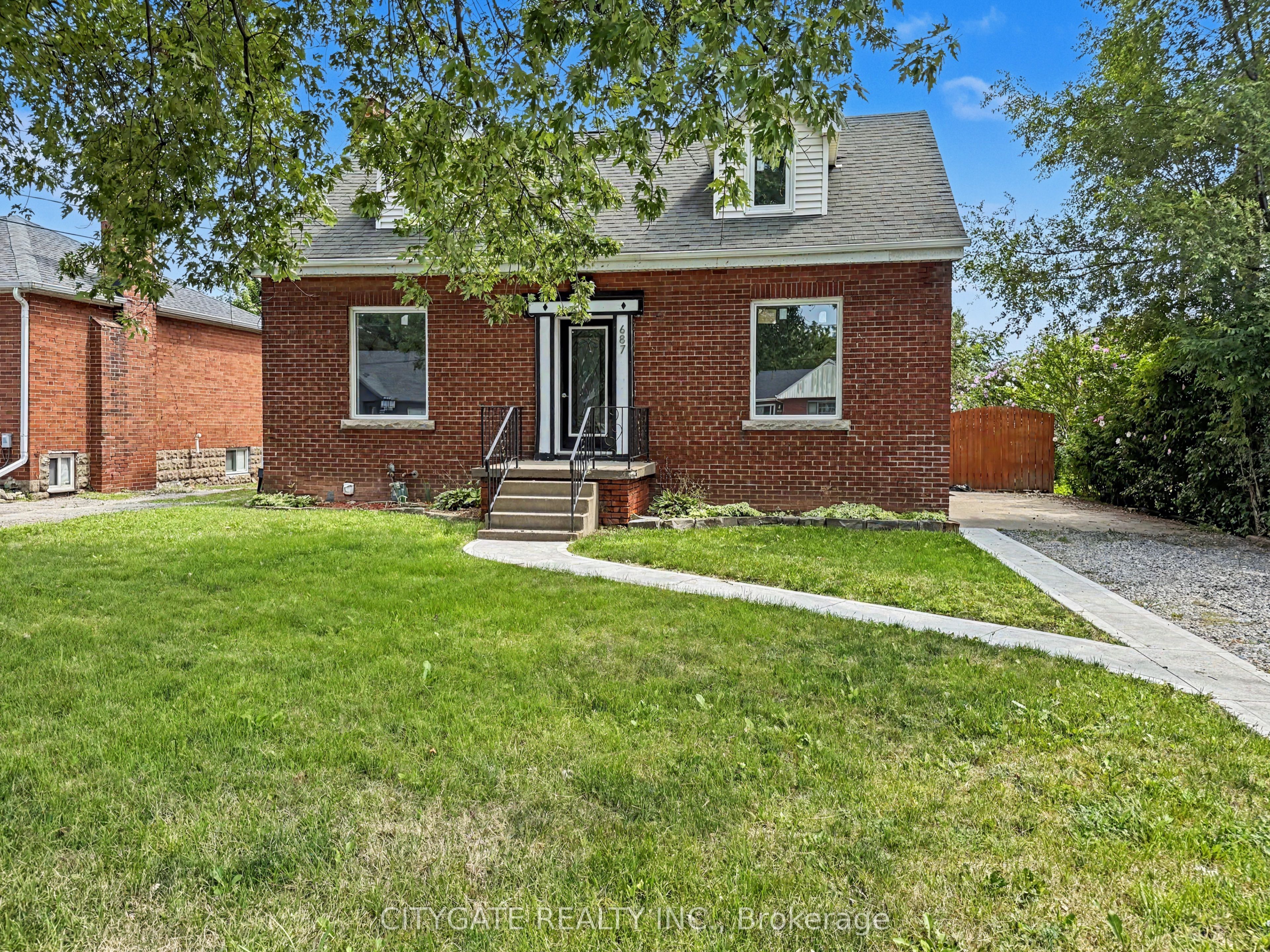 687 Upper James Street, Hamilton, On L9c 2z4