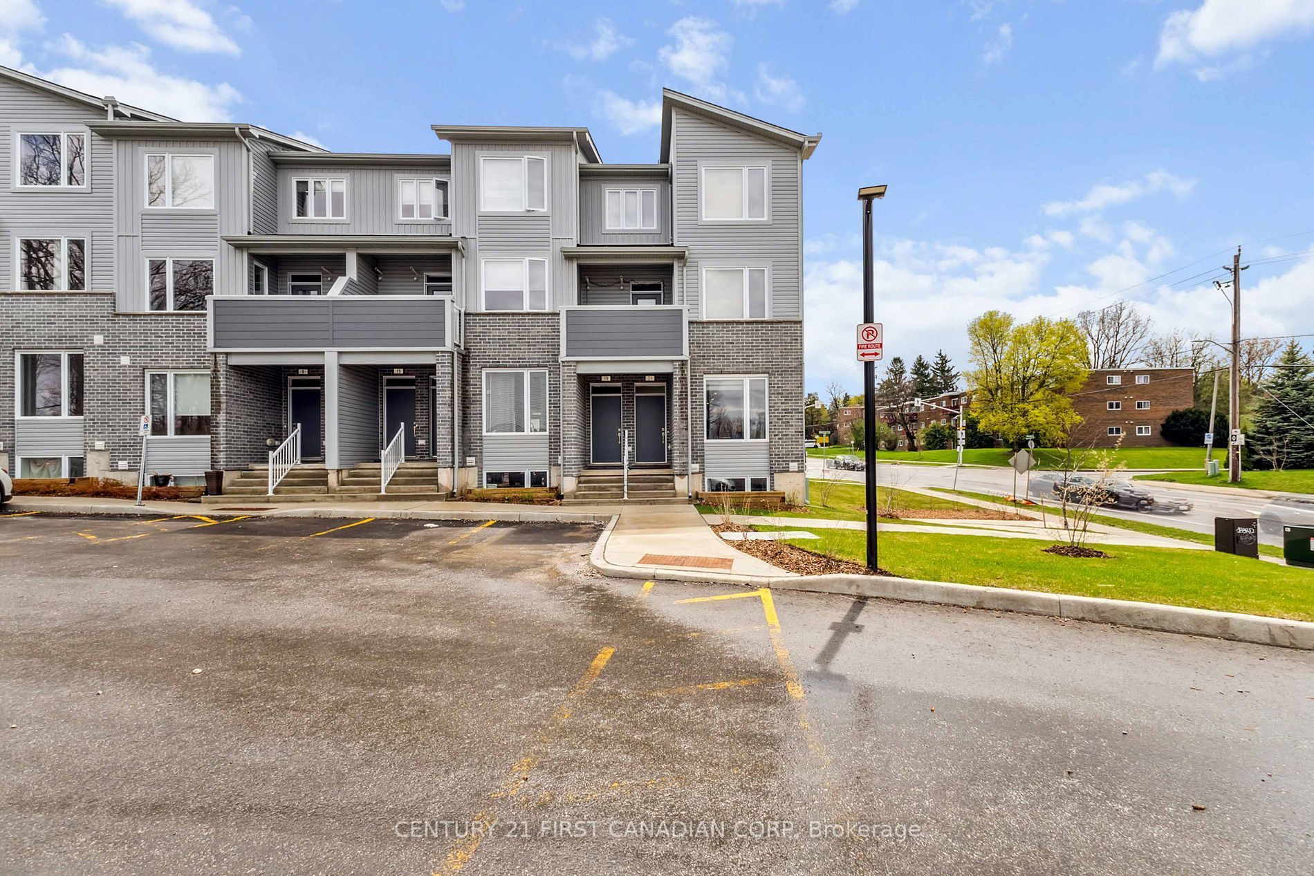 990 Deveron Crescent 21, London South, On N5z 0b7