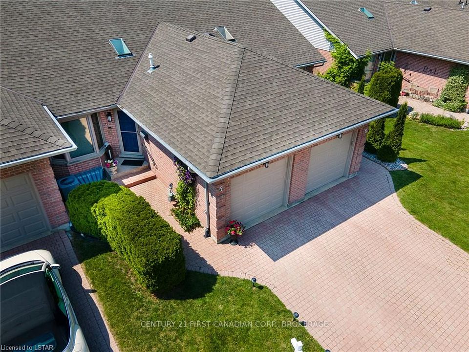 90 Ontario Street S 5, Lambton Shores, On N0m 1t0