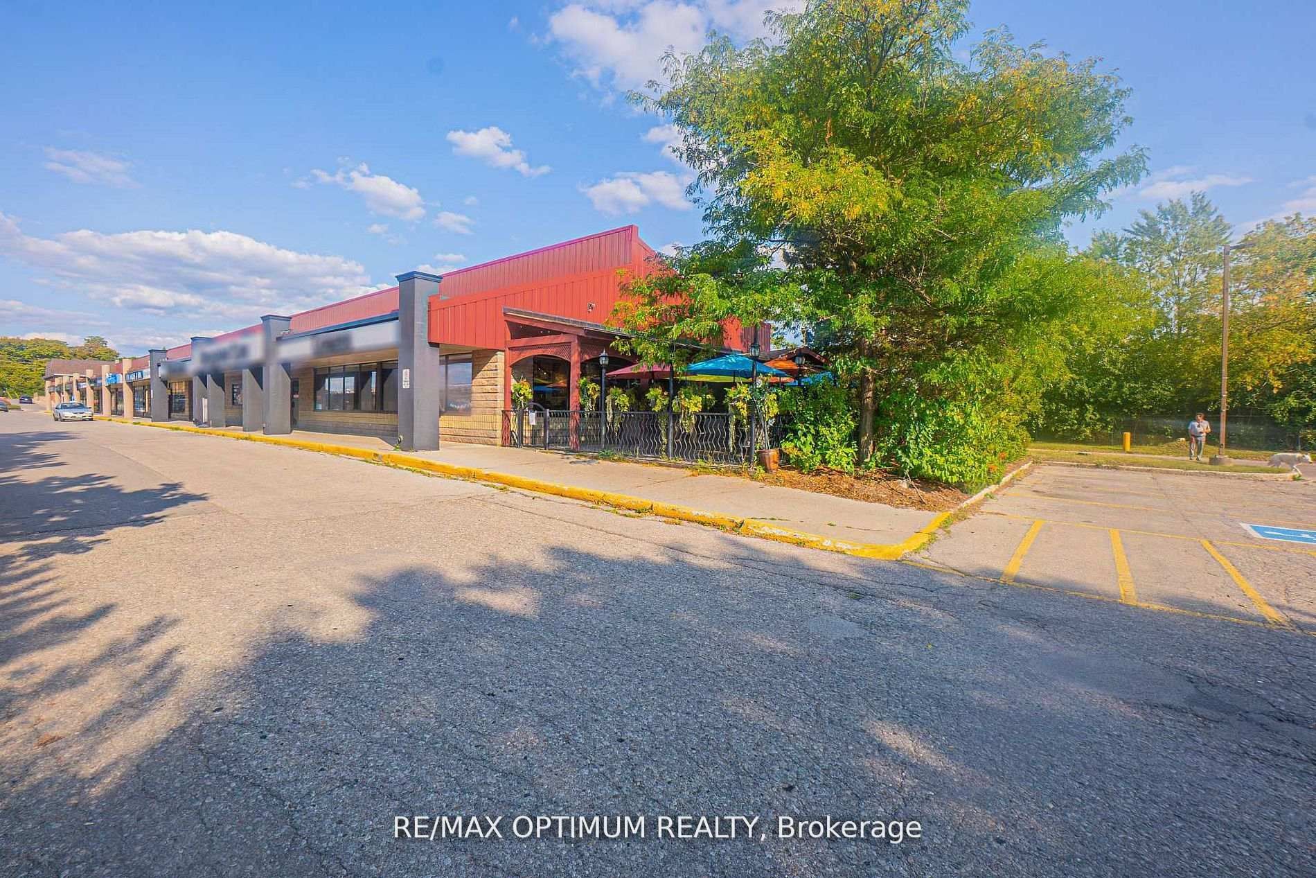 304 Stone Road W, Guelph, On N1g 3c4