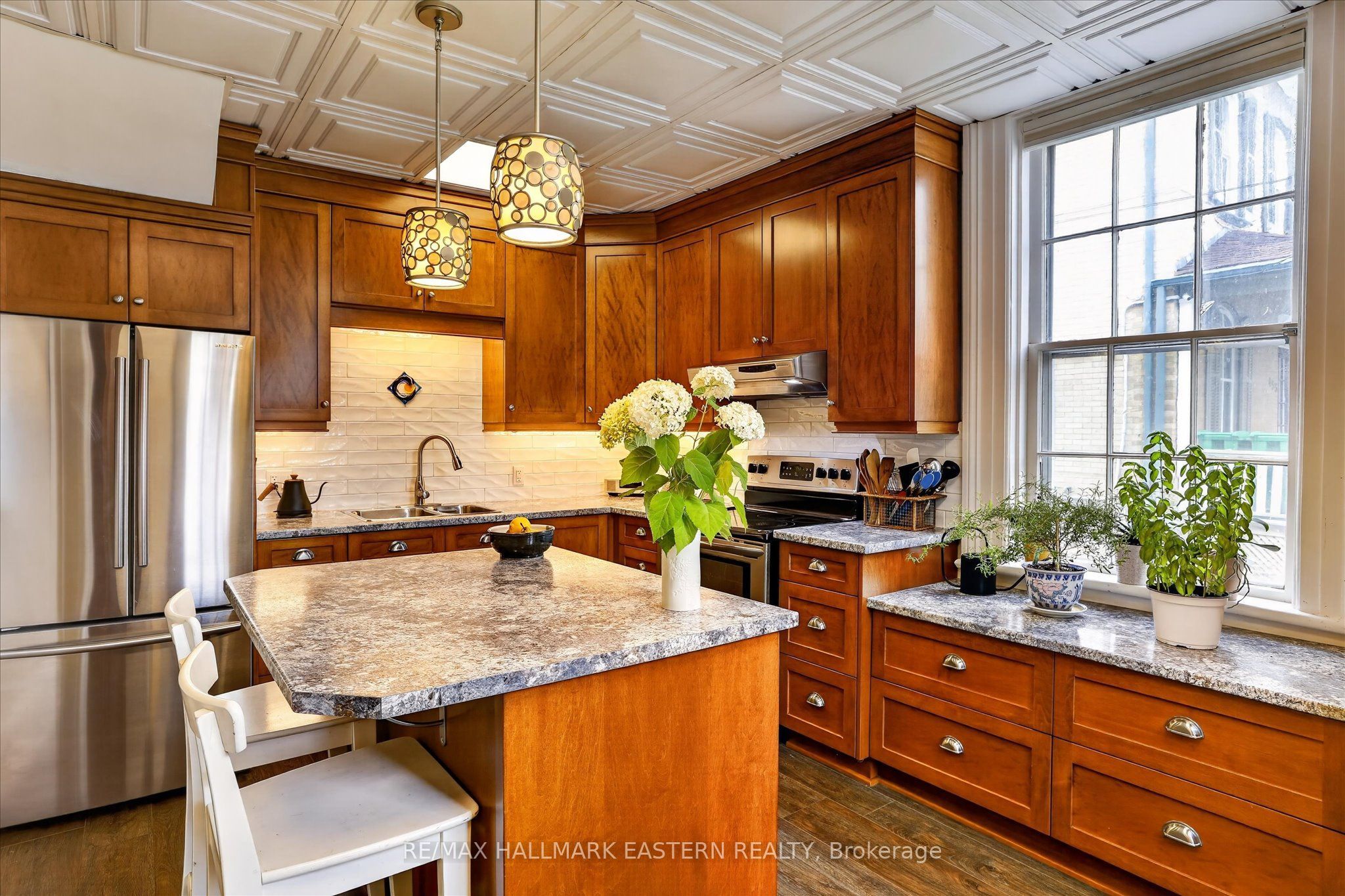 451 Stewart Street, Peterborough, On K9h 4b4