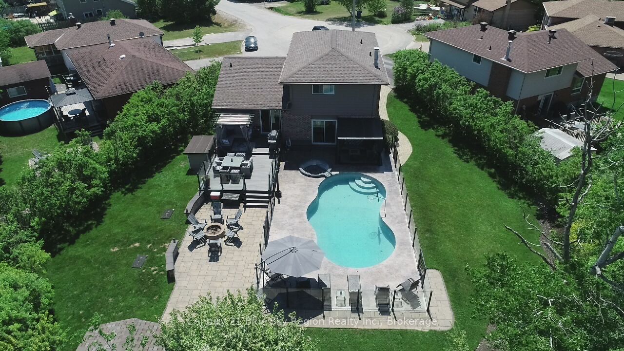 790 Laurentian Avenue, North Bay, On P1b 7t8